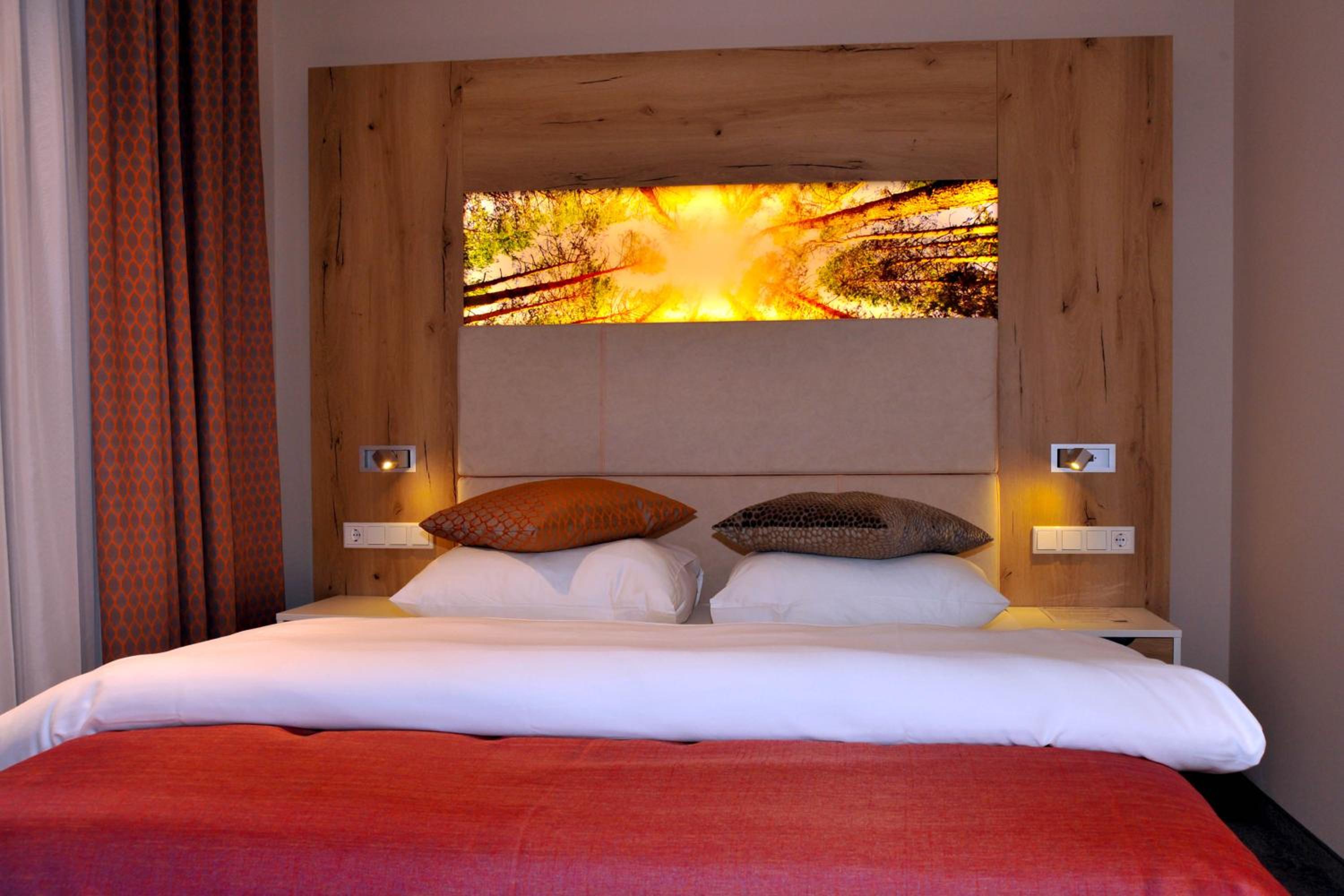 Business Double Room - Photo 1