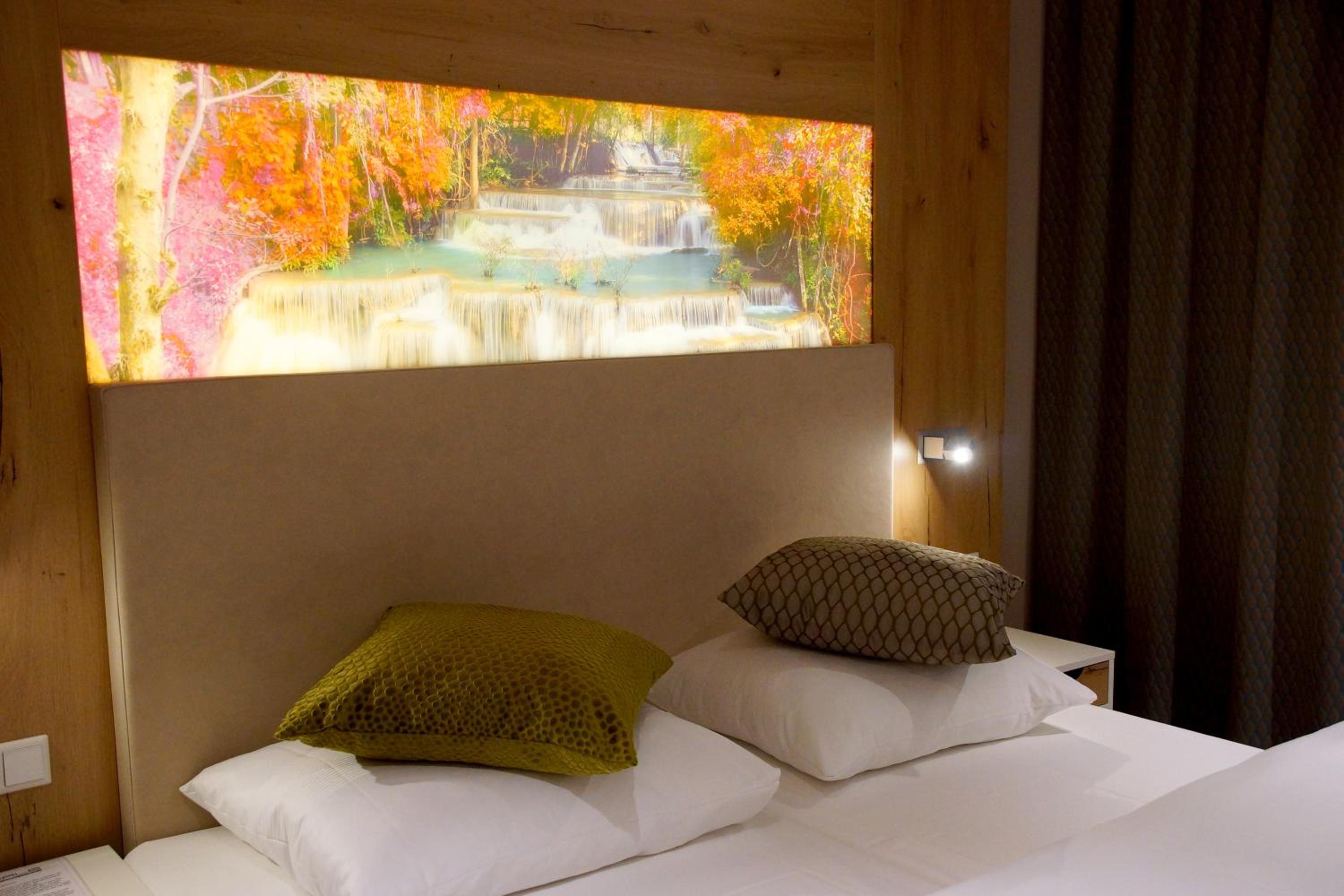 Business Double Room - Photo 9