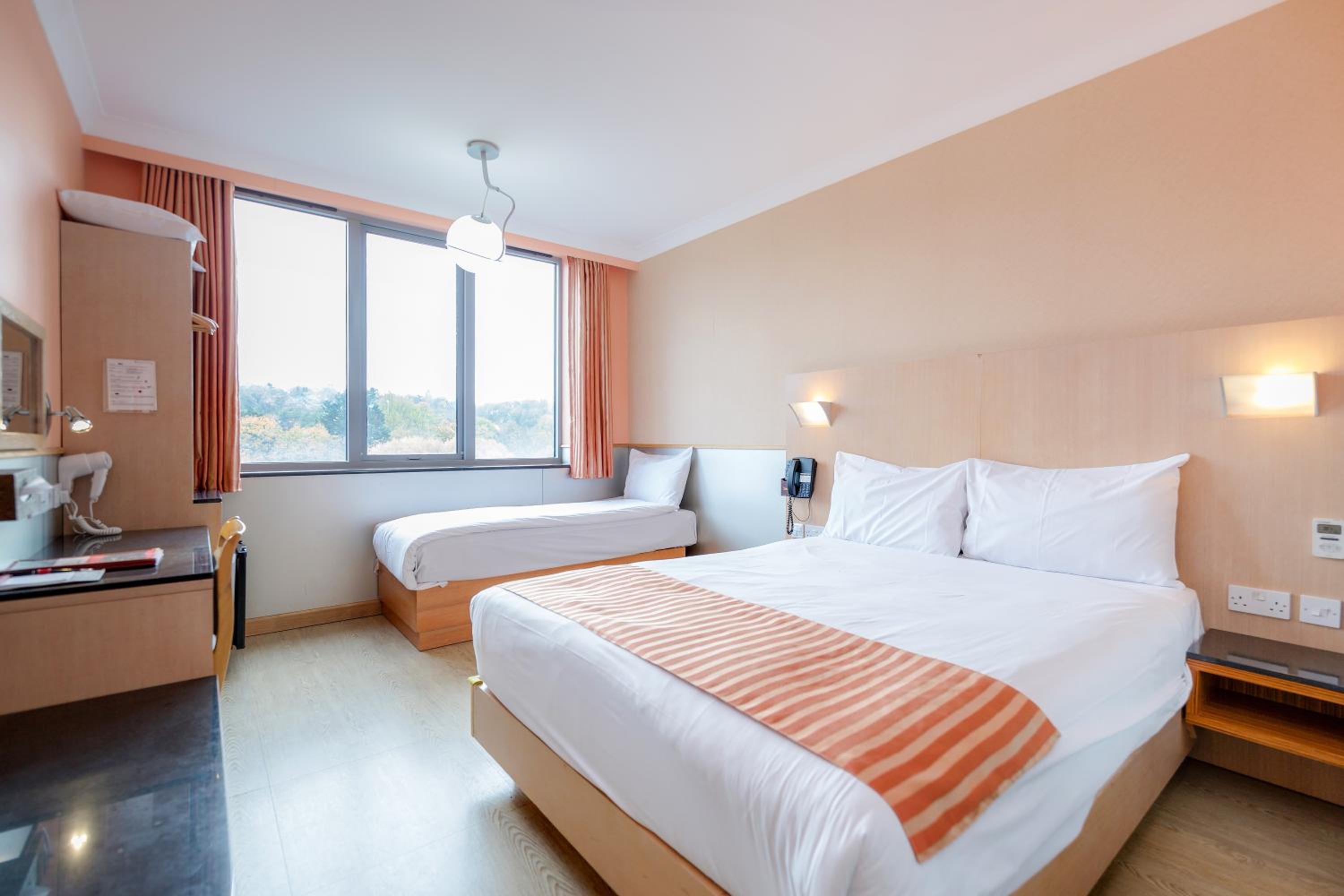 Triple Room photo 2