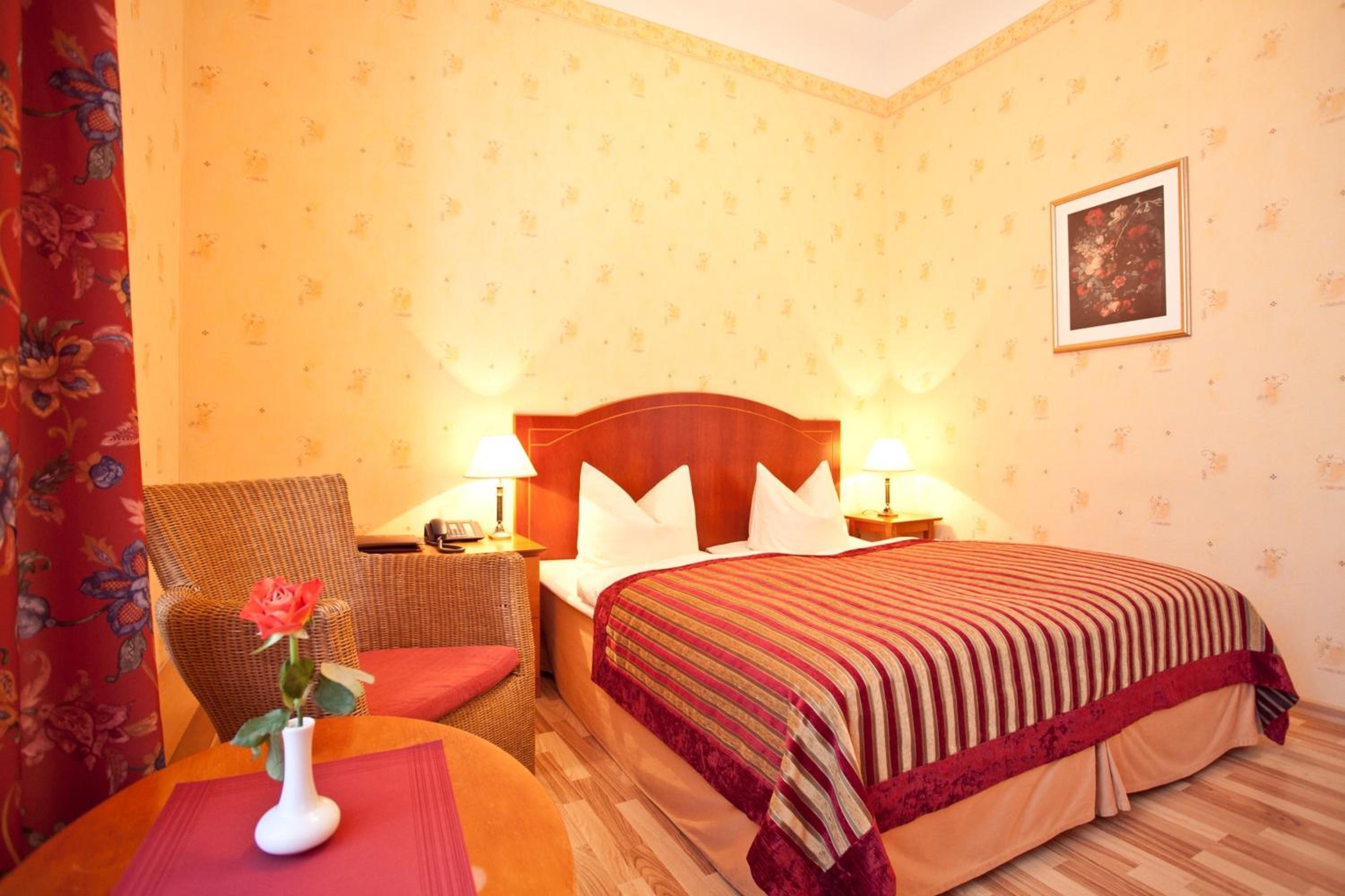 Twin Room Ensuite photo 3