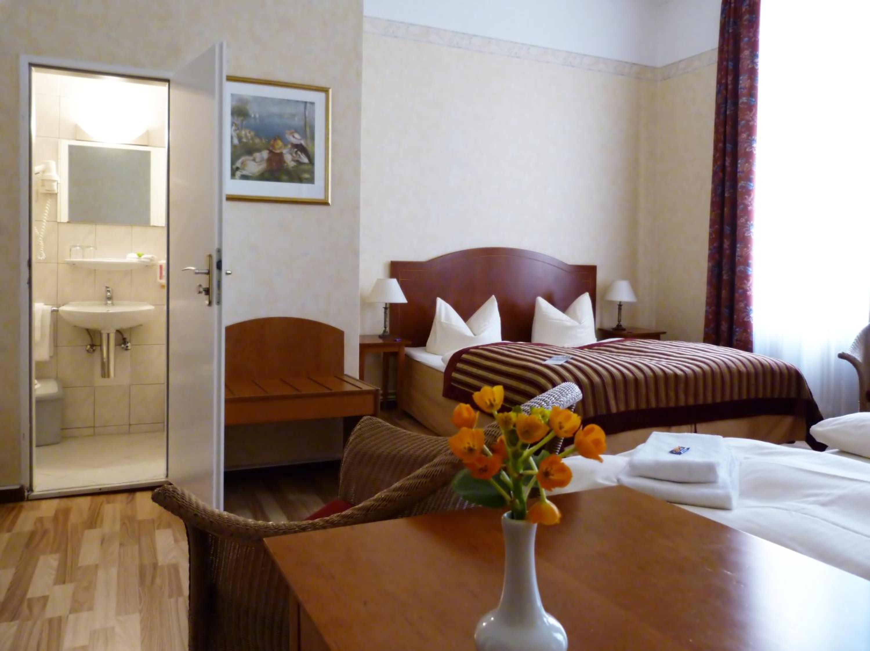 Triple Room Ensuite with Balcony photo 1