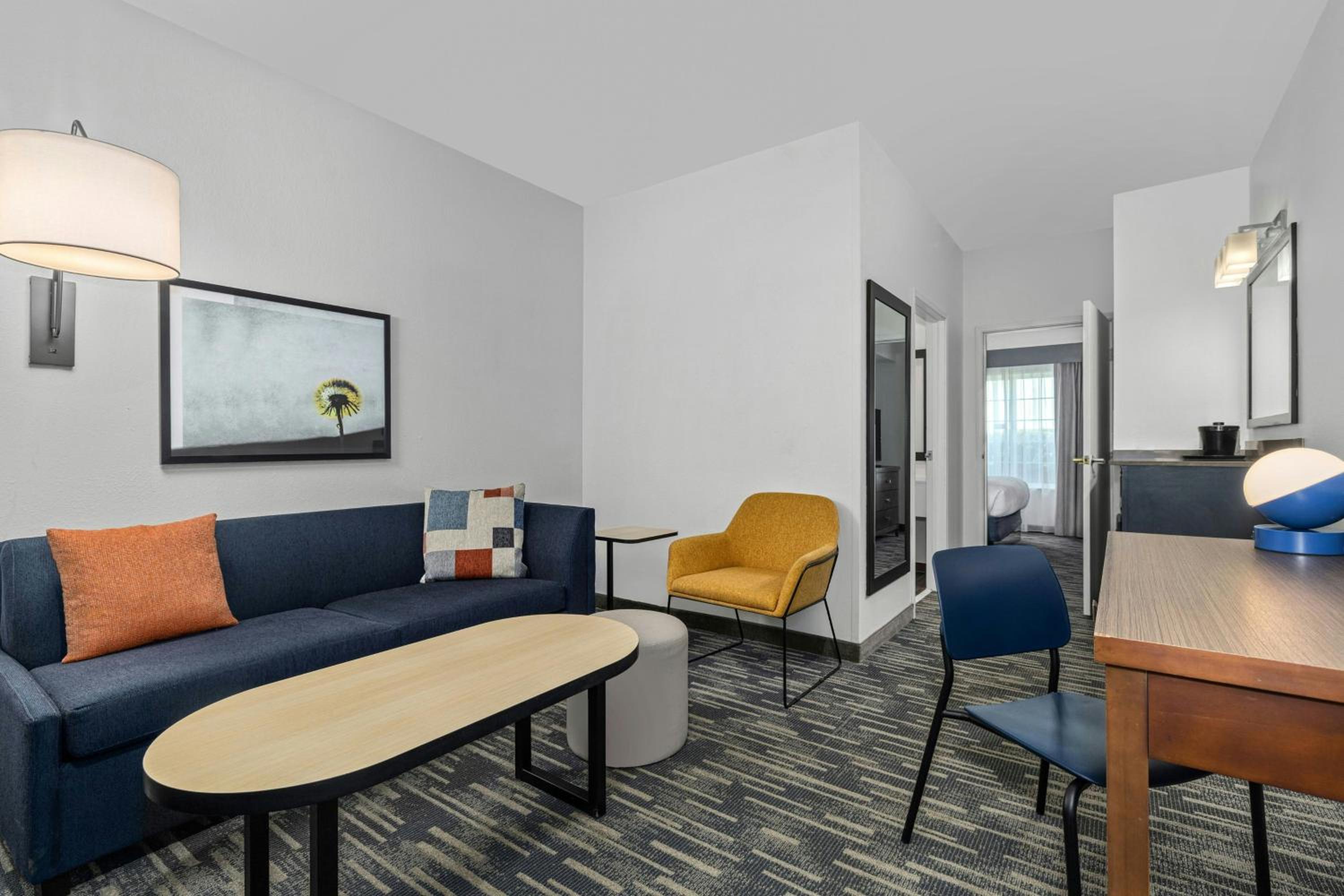 One-Bedroom King Suite with Sofa Bed  - Photo 1