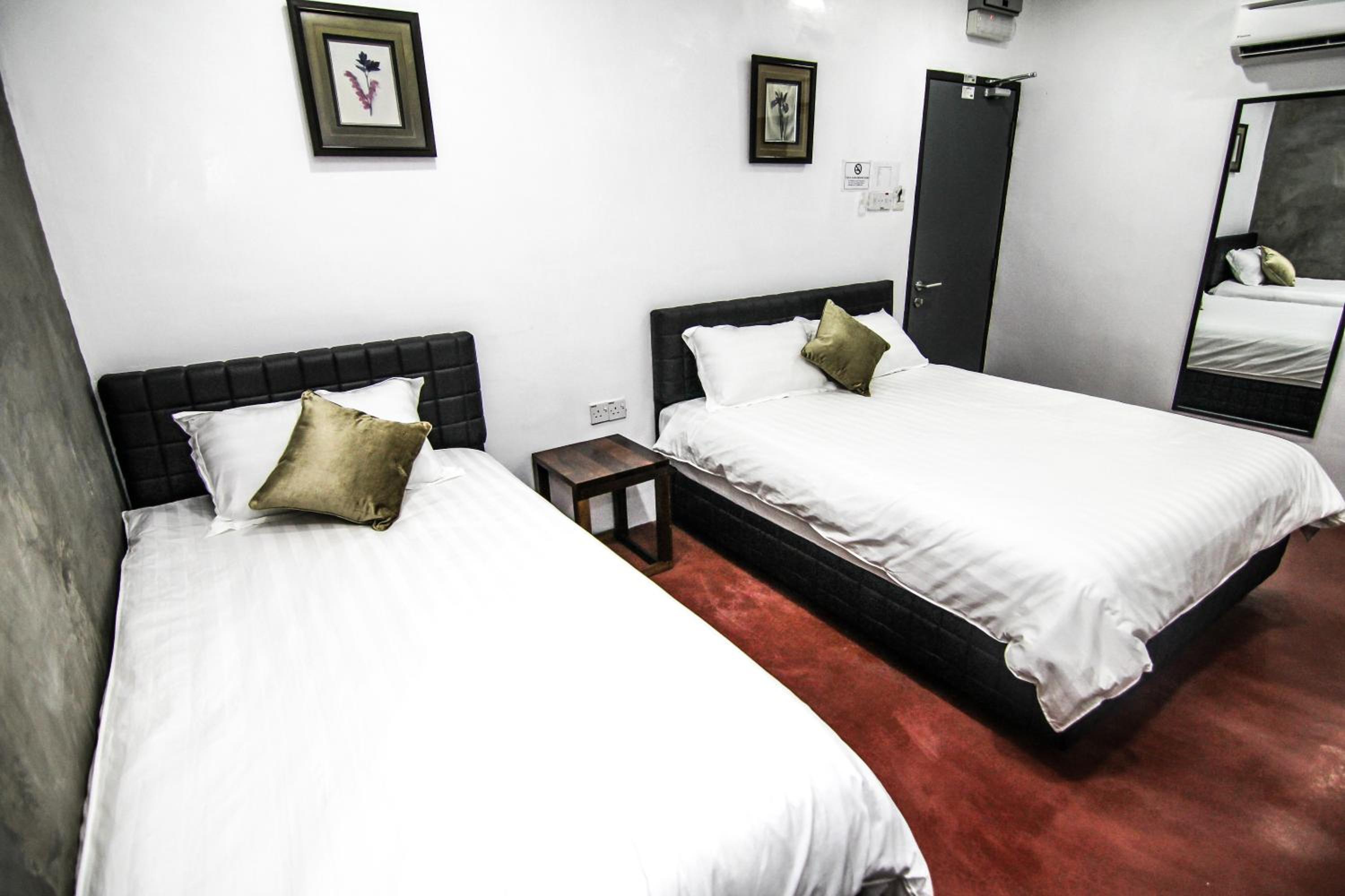 Deluxe Triple Room photo 3