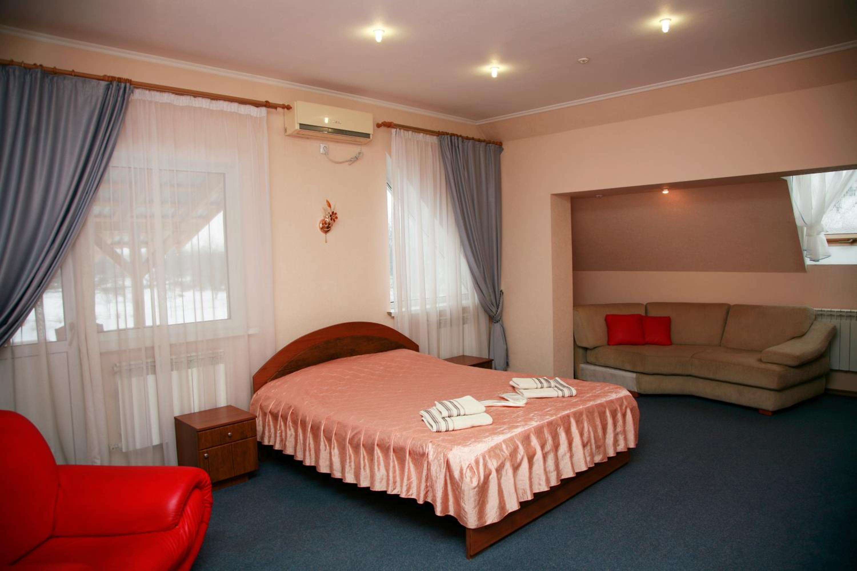 Suite with Balcony photo 1