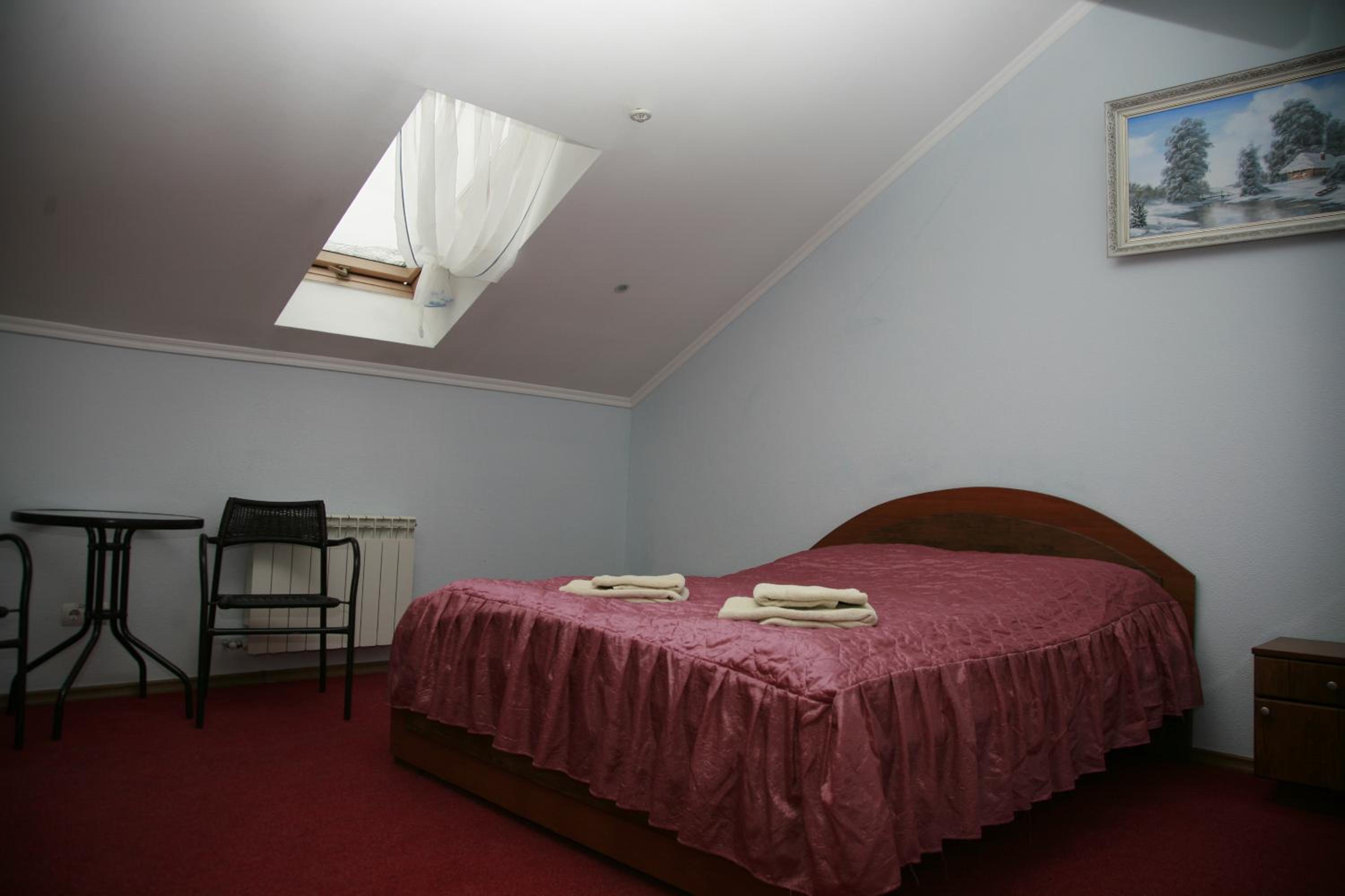 Large Double Room photo 2