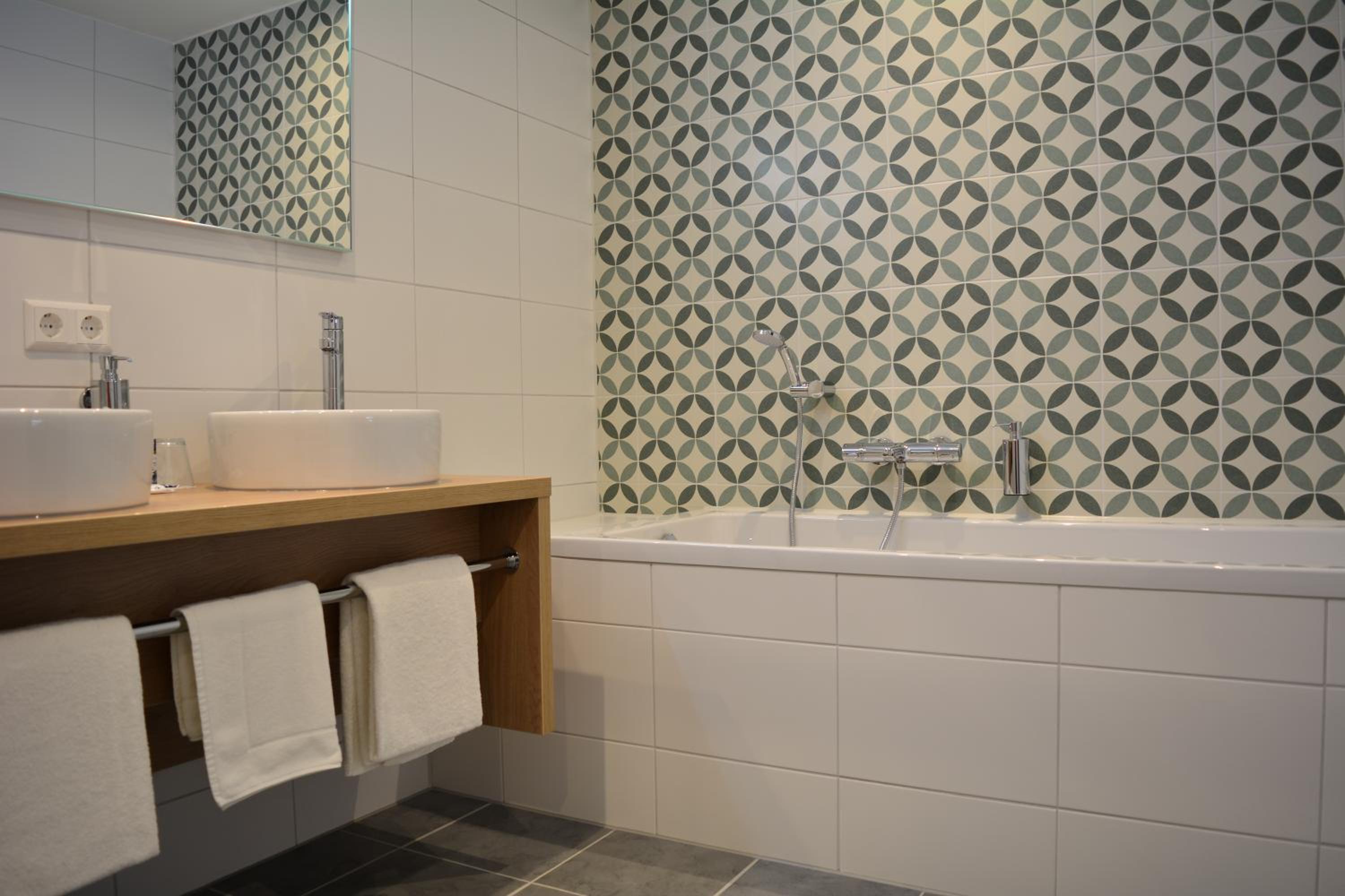 Deluxe Double Room with Bath