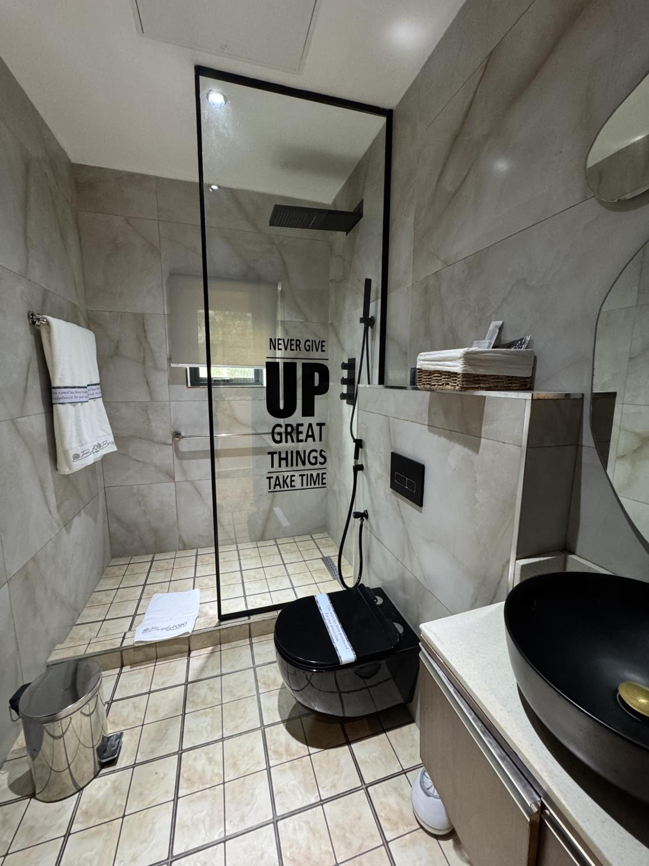 Apartment - Disability Access photo 2