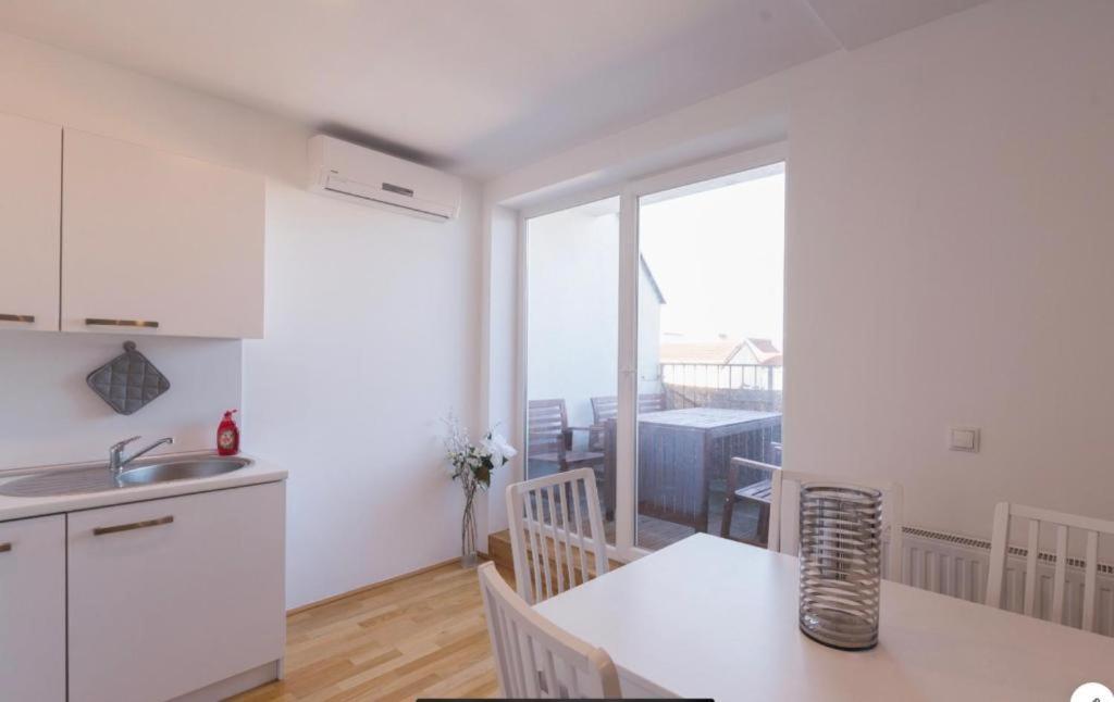 One-Bedroom Apartment with Balcony