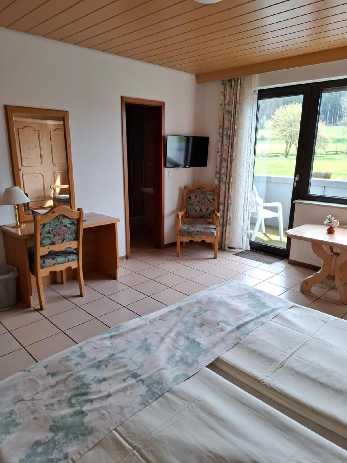 Double Room with Balcony photo 3