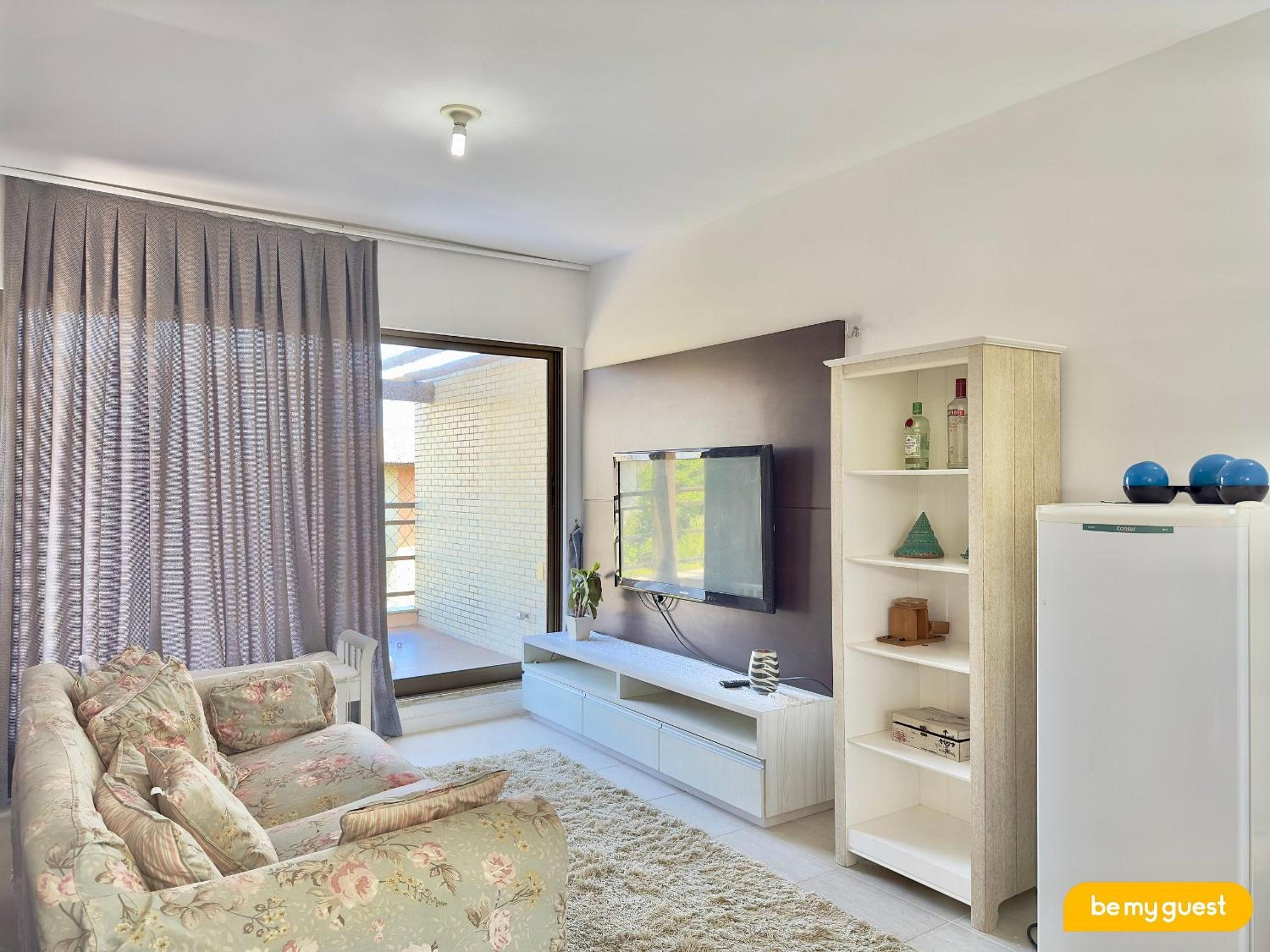 Three-Bedroom Apartment with Water View