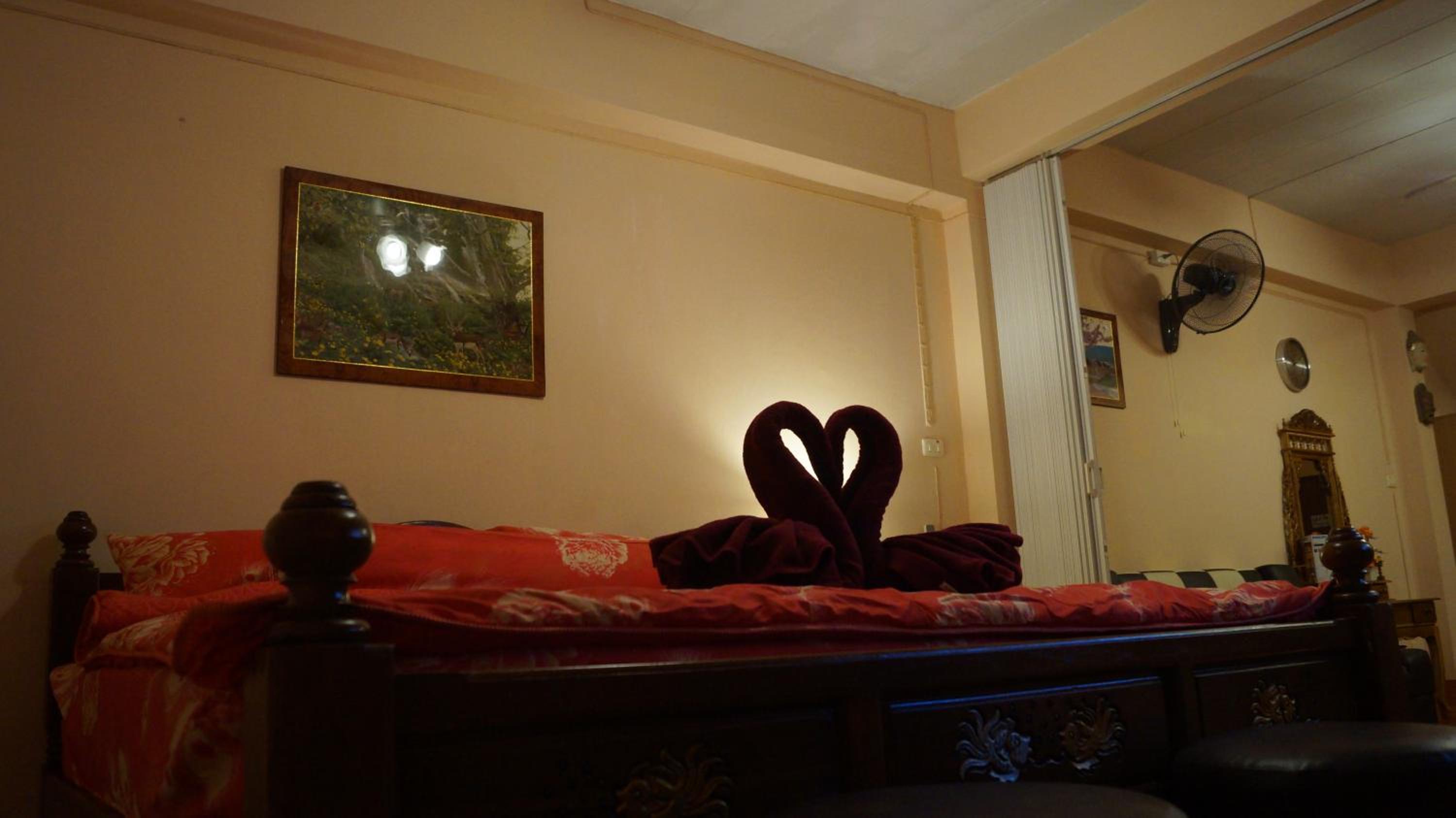 Studio Apartment - Photo 18