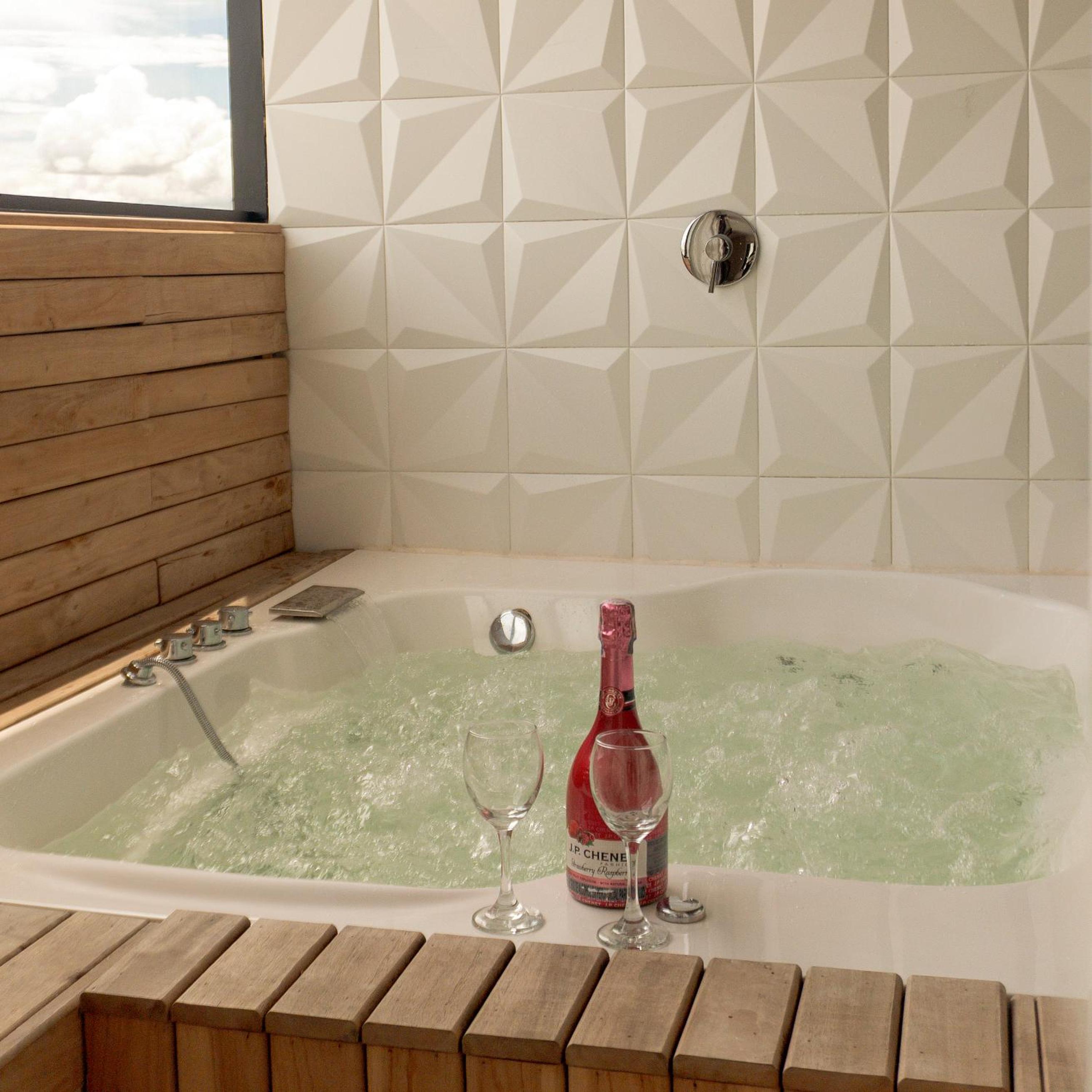 Double Room with Spa Bath photo 1
