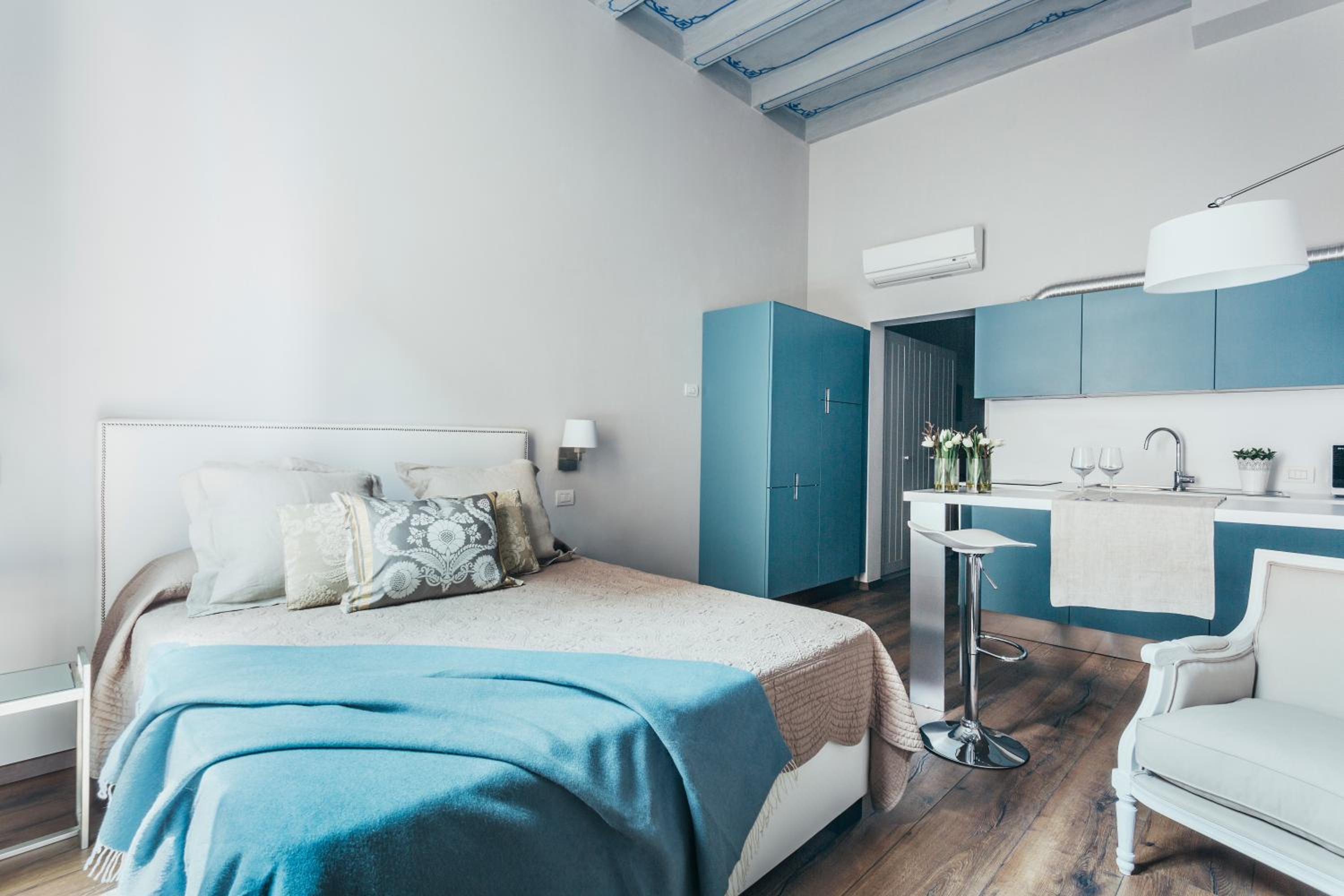 Studio Apartment (3 Adults)