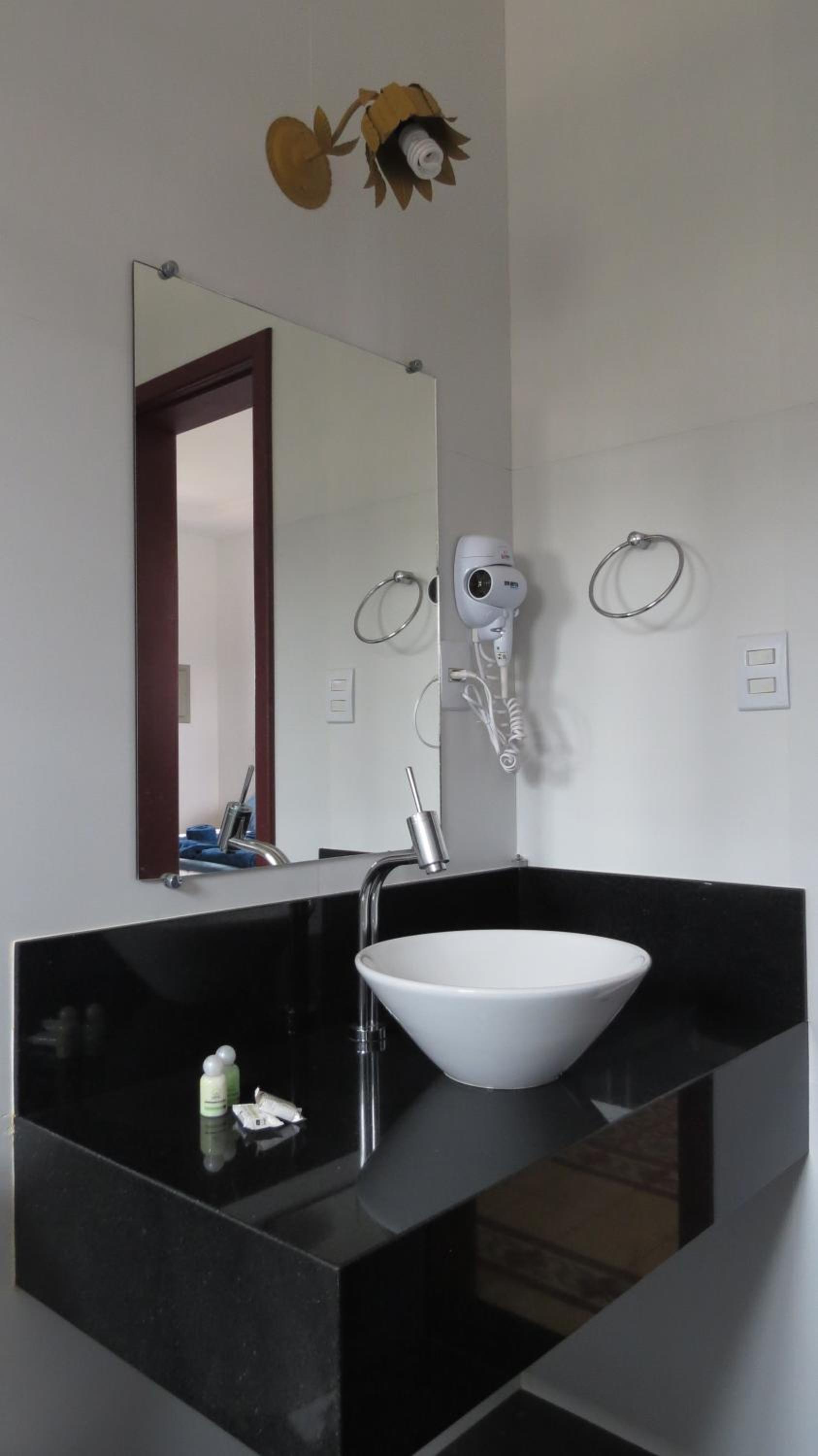 Studio with Spa Bath photo 3
