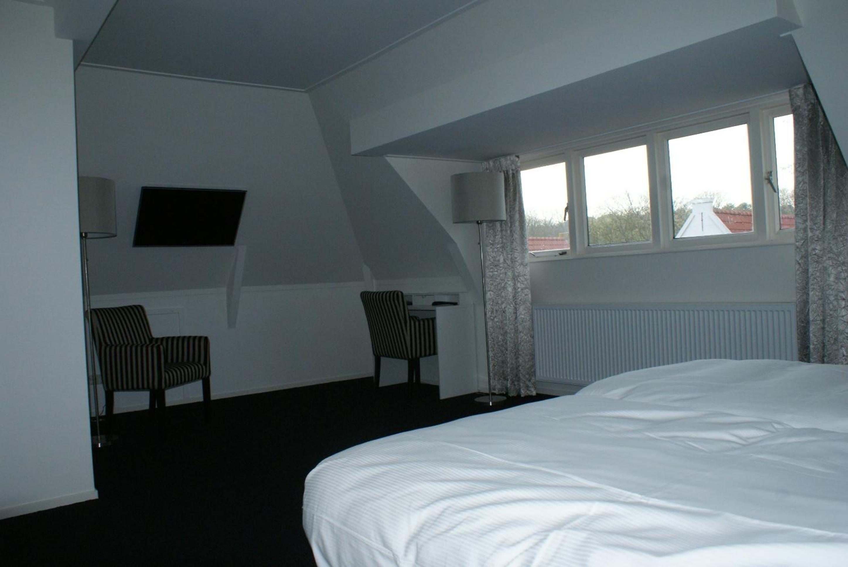 Double Room with Private Bathroom photo 3