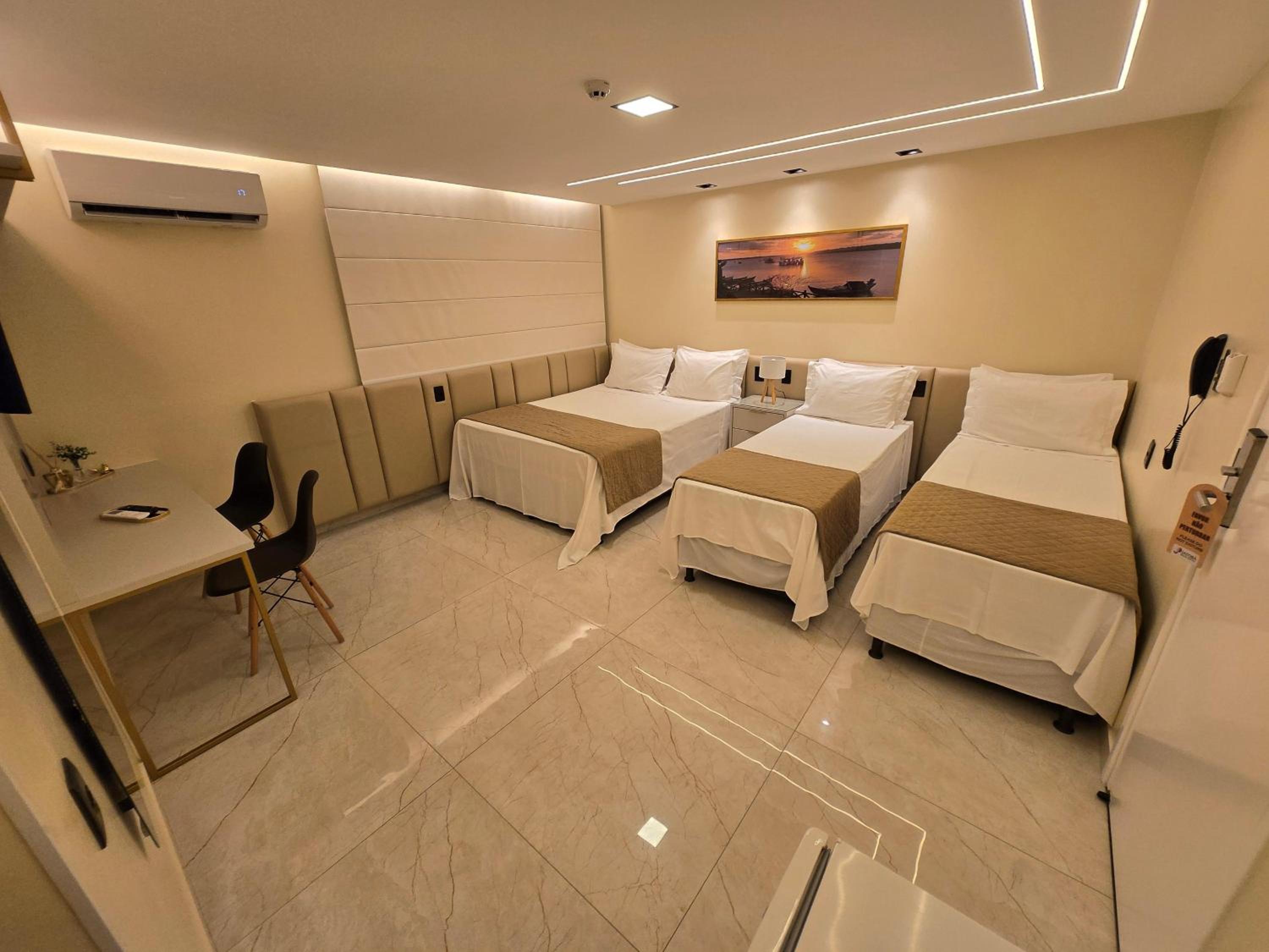 Luxury Quadruple Room photo 2