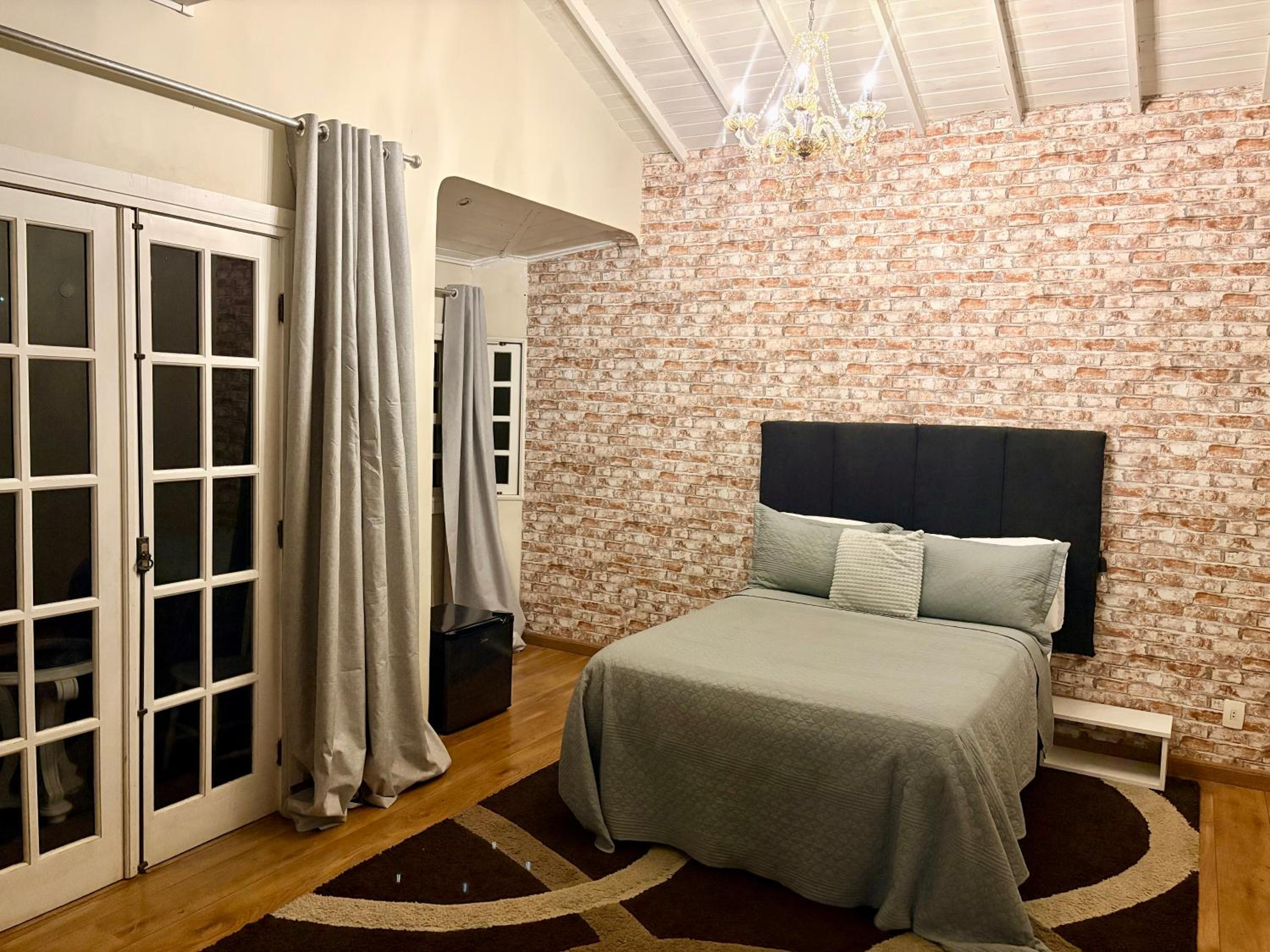 One-Bedroom House photo 3