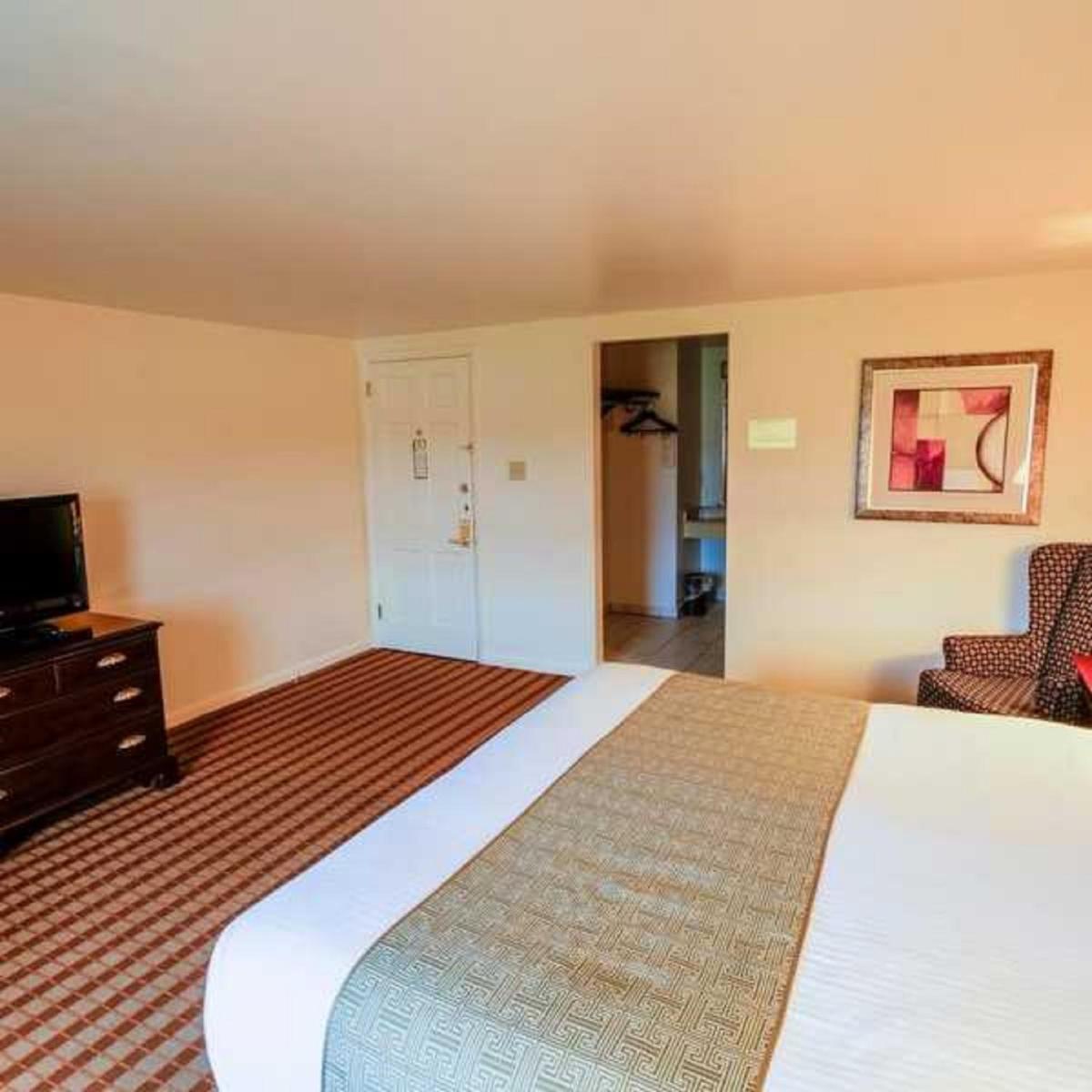 Double Room with Two Double Beds photo 1