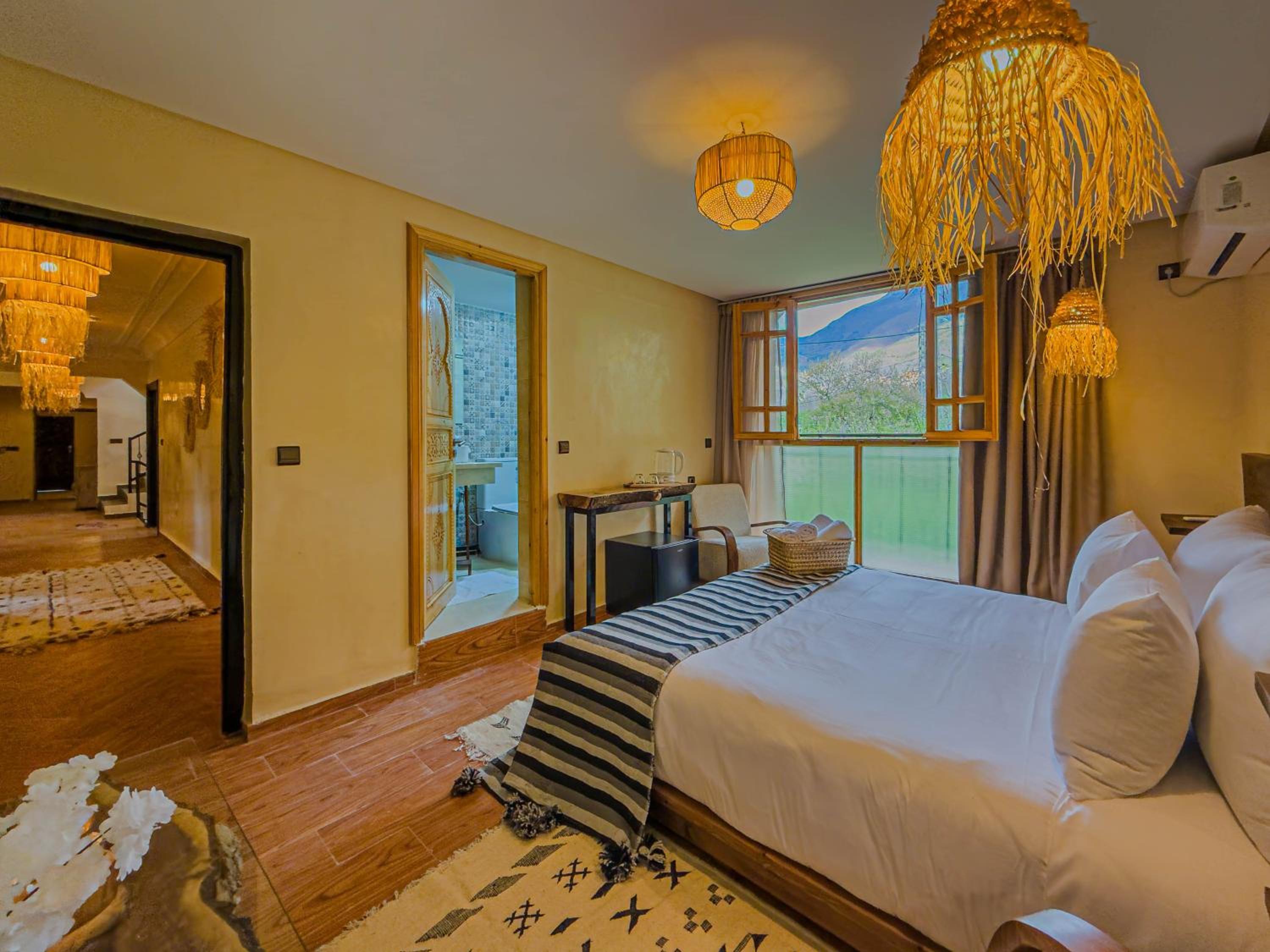 Queen Room with Garden View photo 3