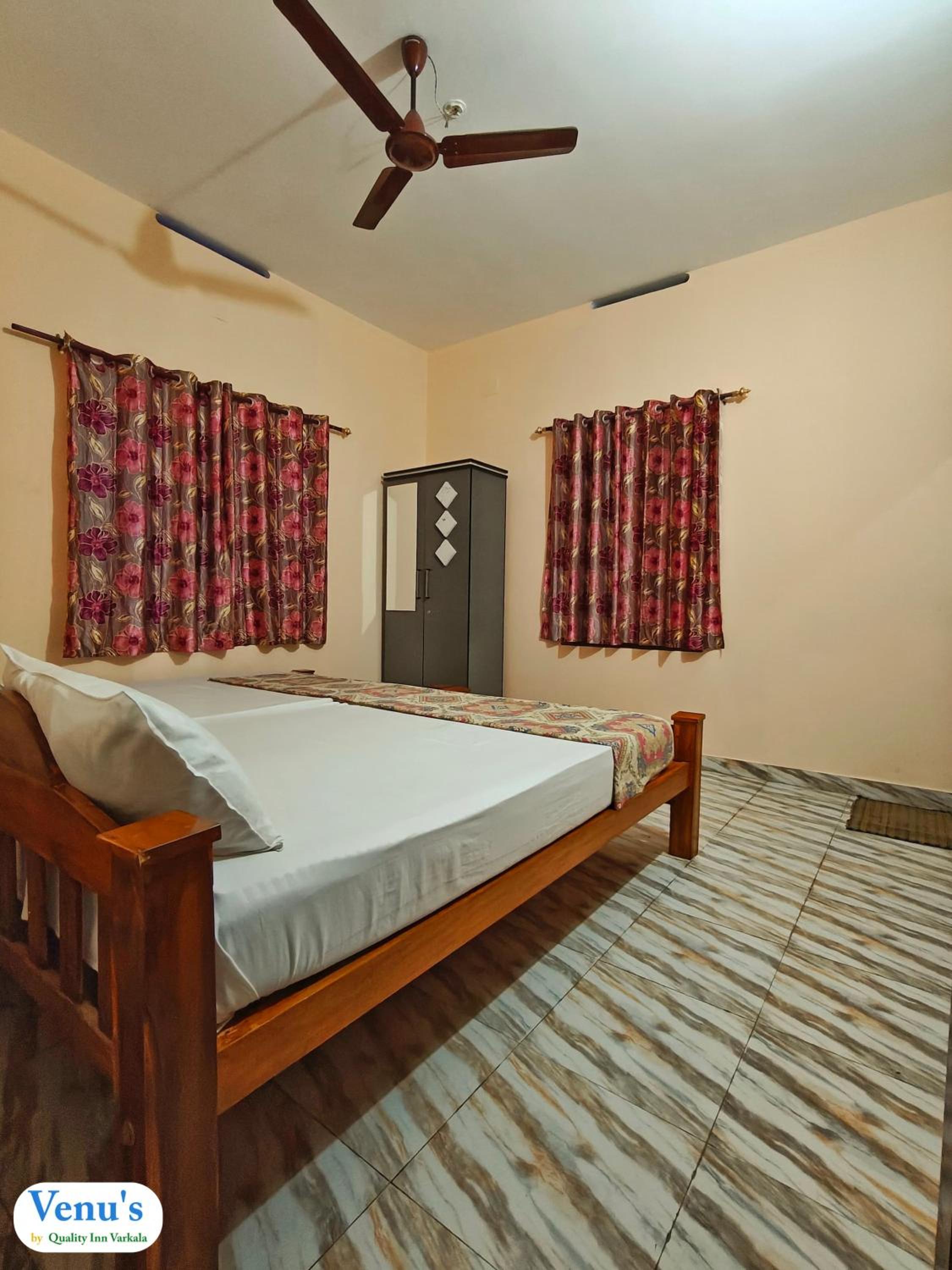 Two-Bedroom House photo 3