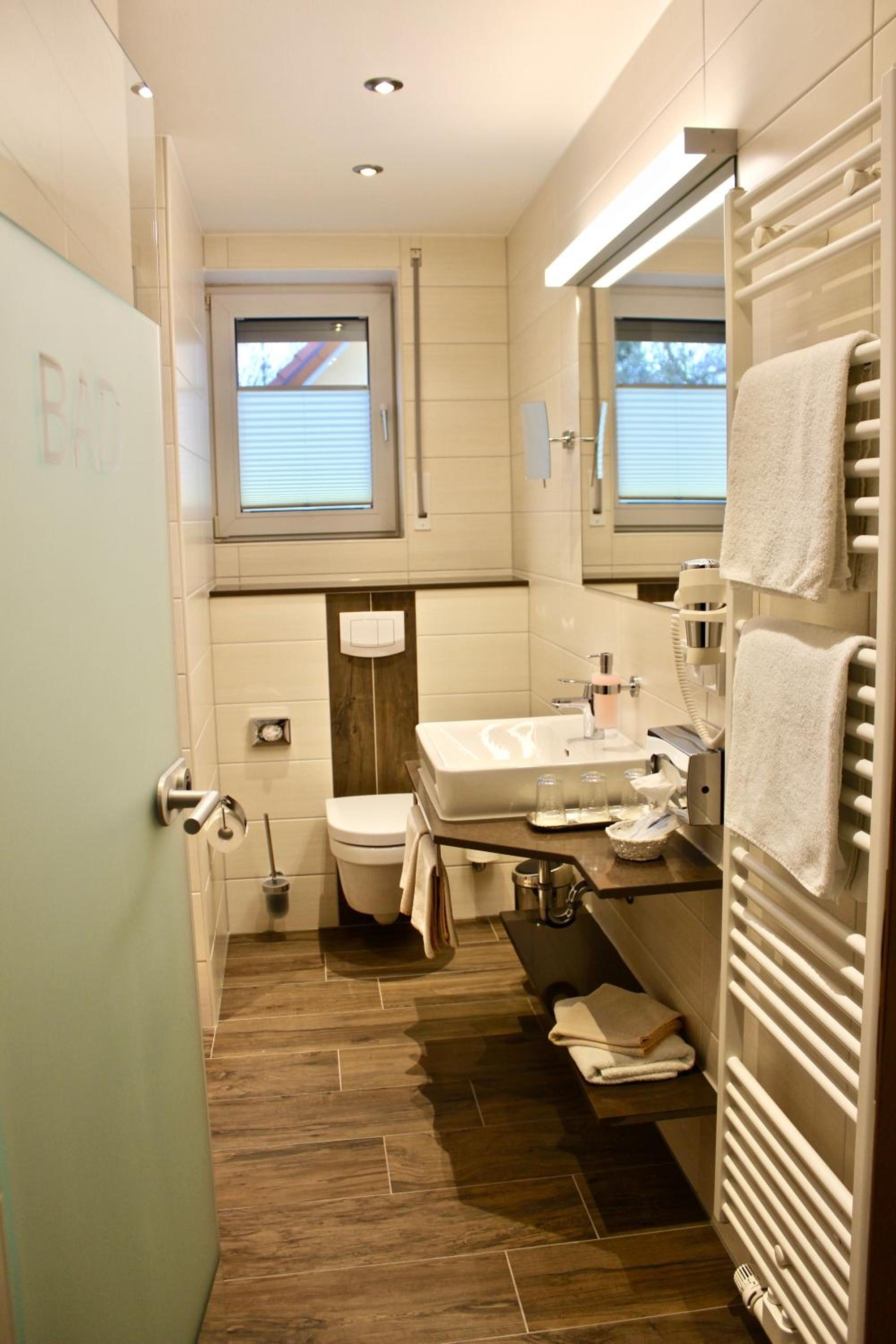 Comfort Room (2- 4 people) - Photo 10