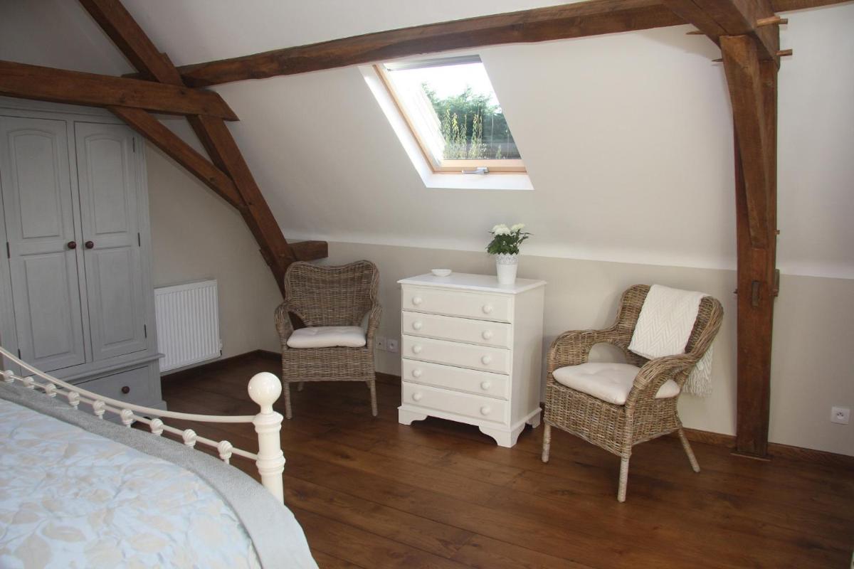 Deluxe Double Room with Balcony photo 3
