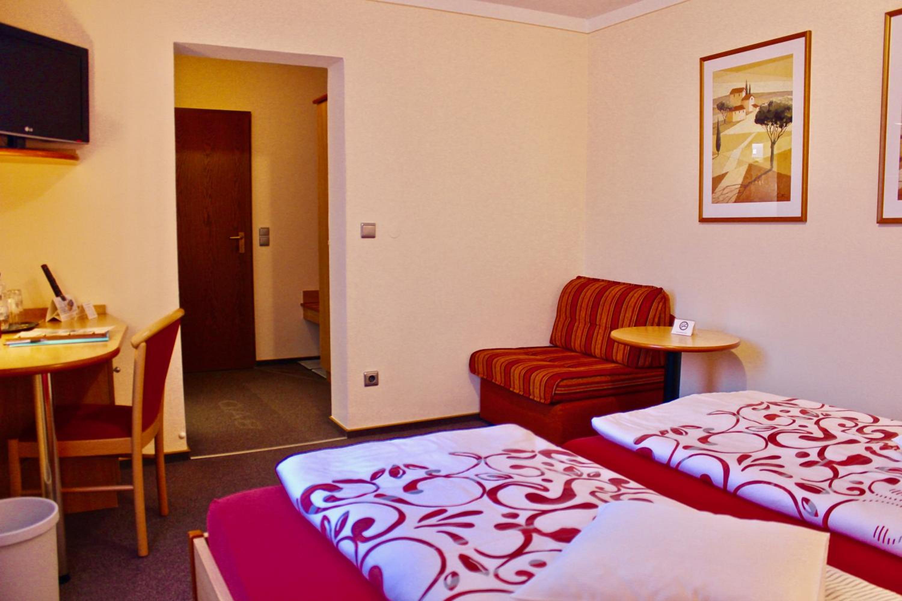 Comfort Room (2- 4 people) - Photo 20