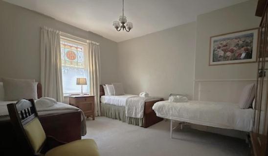 Housekeeper's Apartment - Twin Room Only photo 3