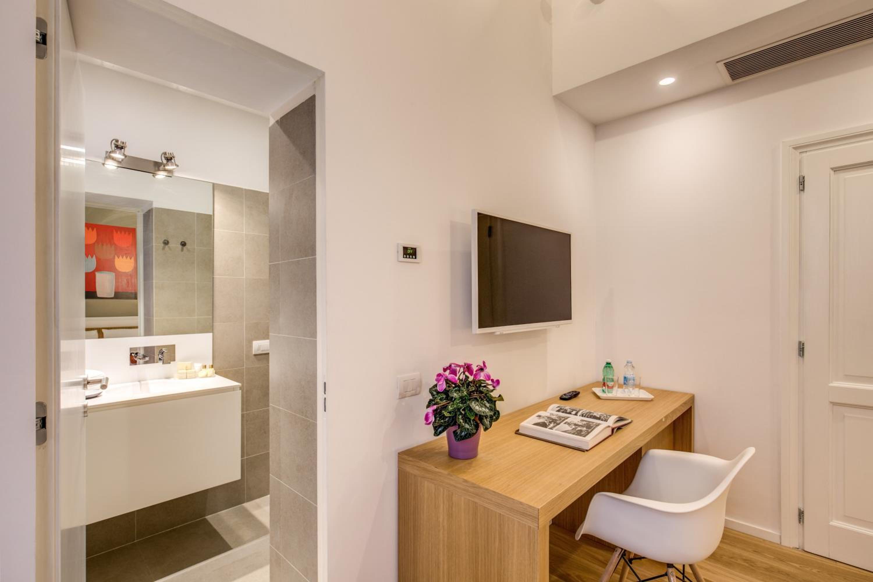 Double Room photo 3