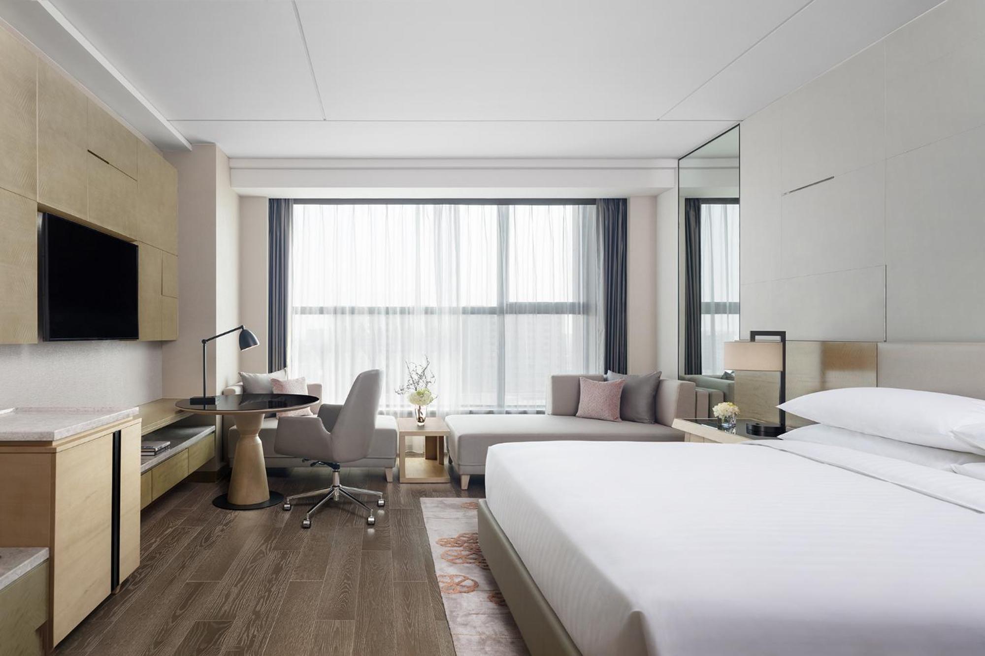 Deluxe Family Connecting Room photo 3