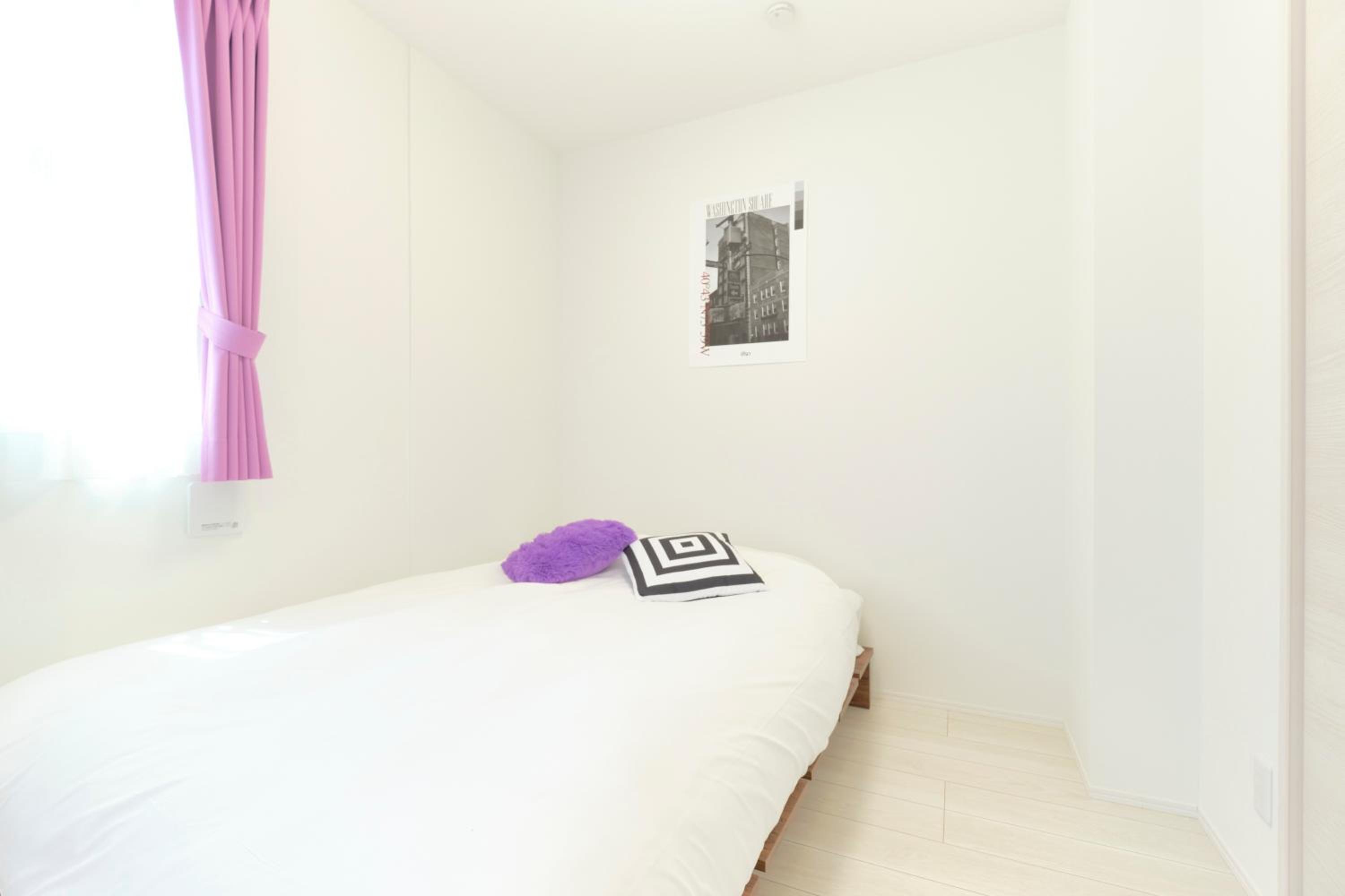 One-Bedroom Apartment photo 3