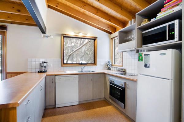 Two-Bedroom Apartment - Photo 4