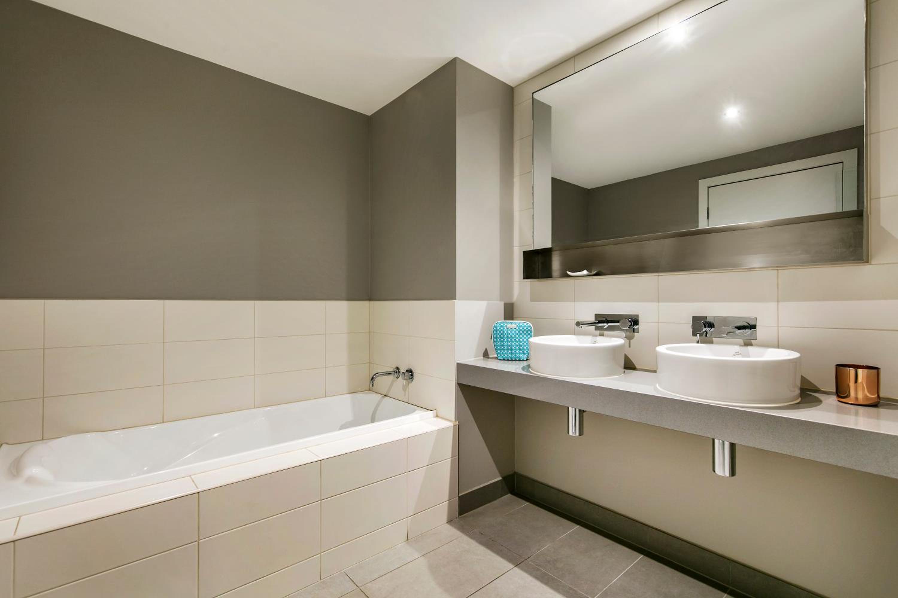 One-Bedroom Apartment - Photo 5
