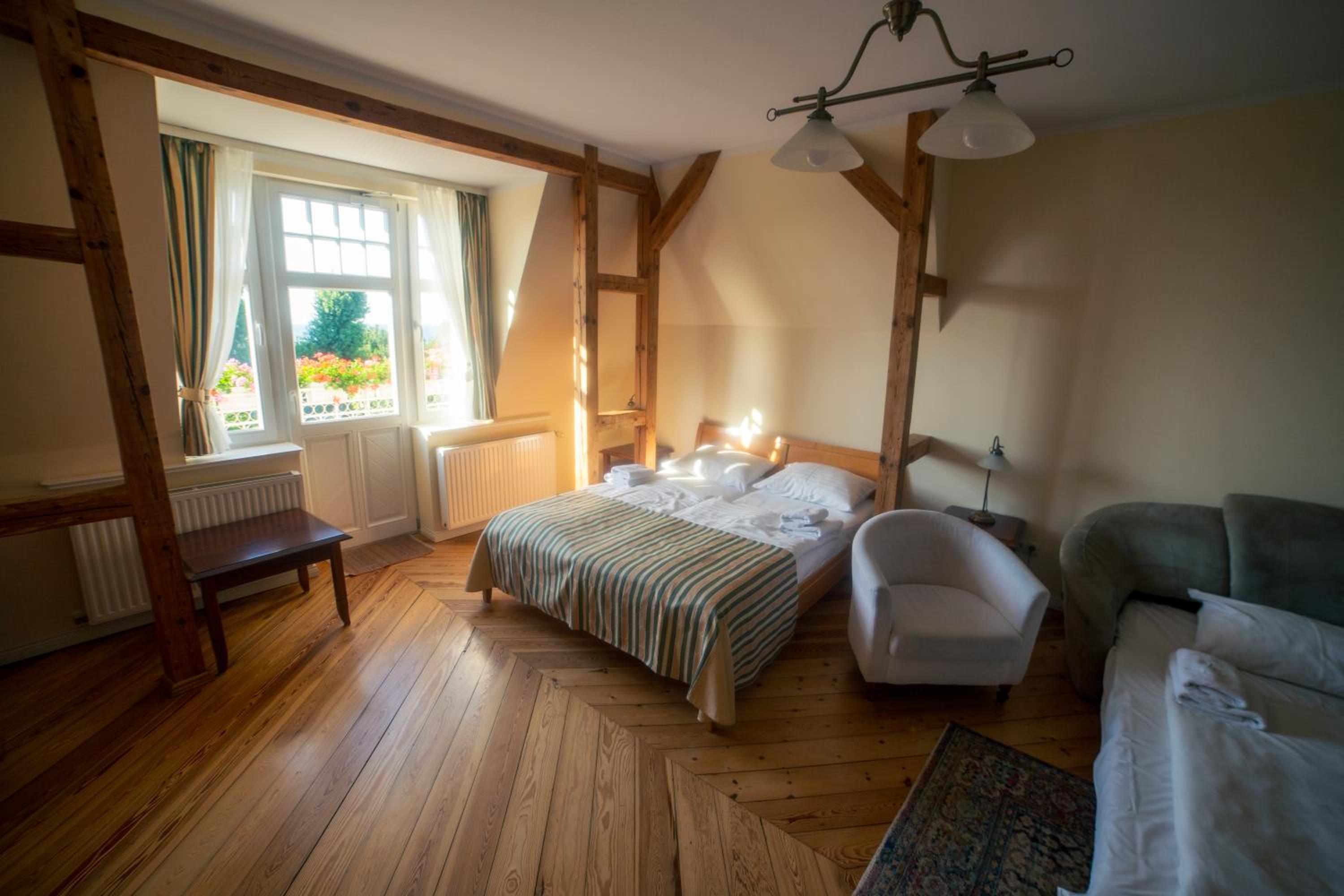 Deluxe Double Room with Balcony and Sea View photo 1