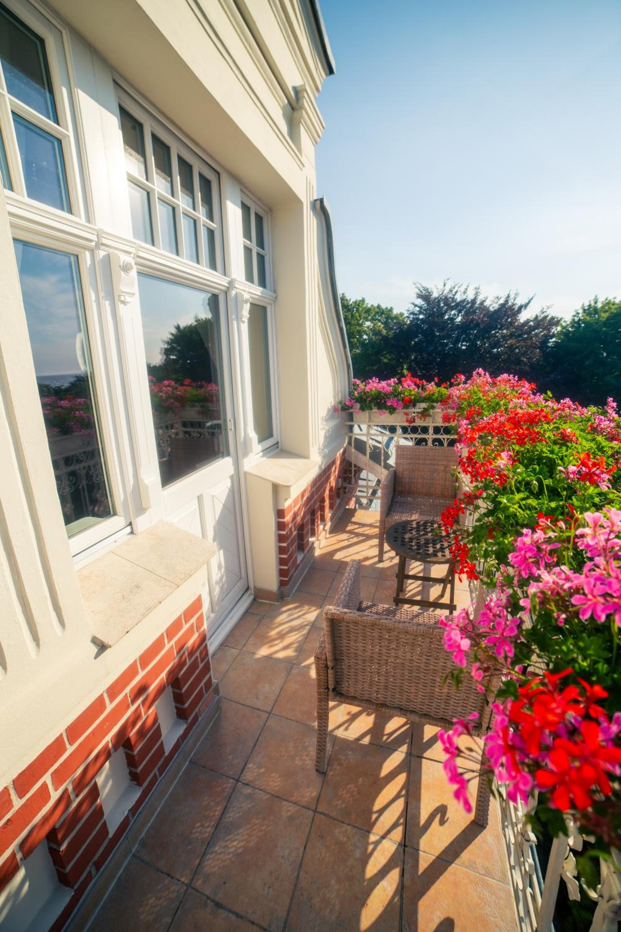 Deluxe Double Room with Balcony and Sea View photo 3