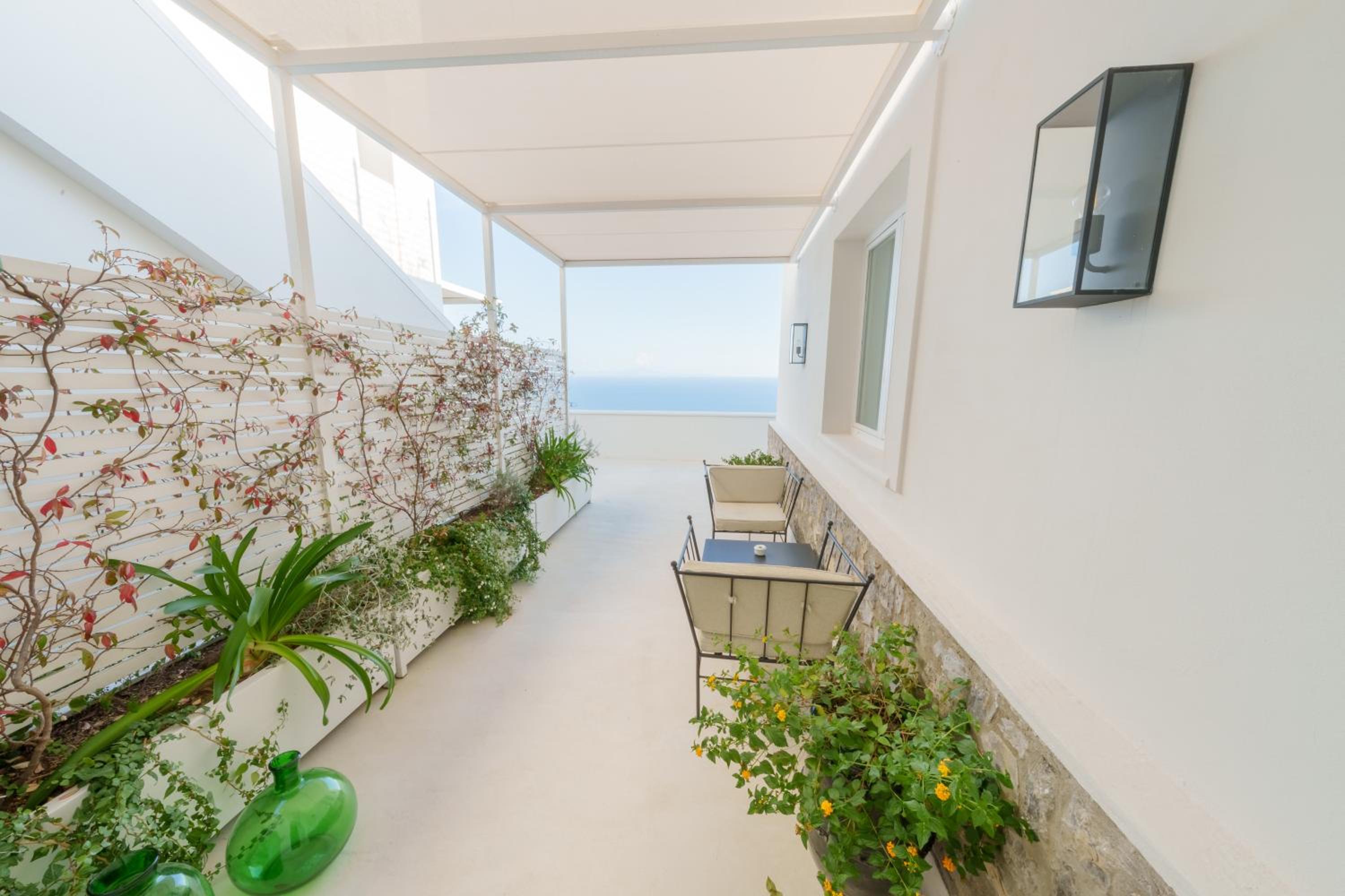 Queen Room with Sea View