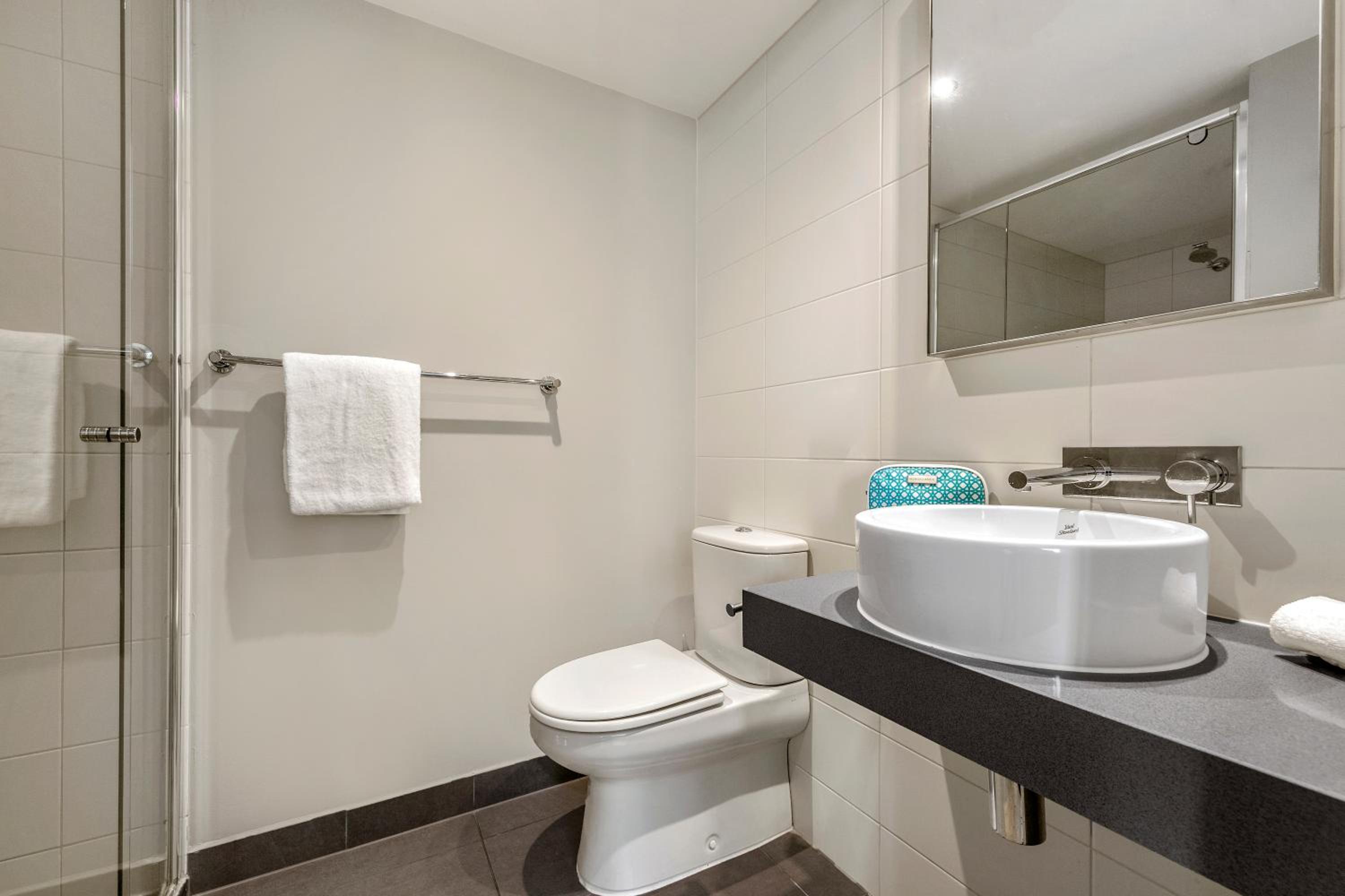 Studio Apartment - Photo 2