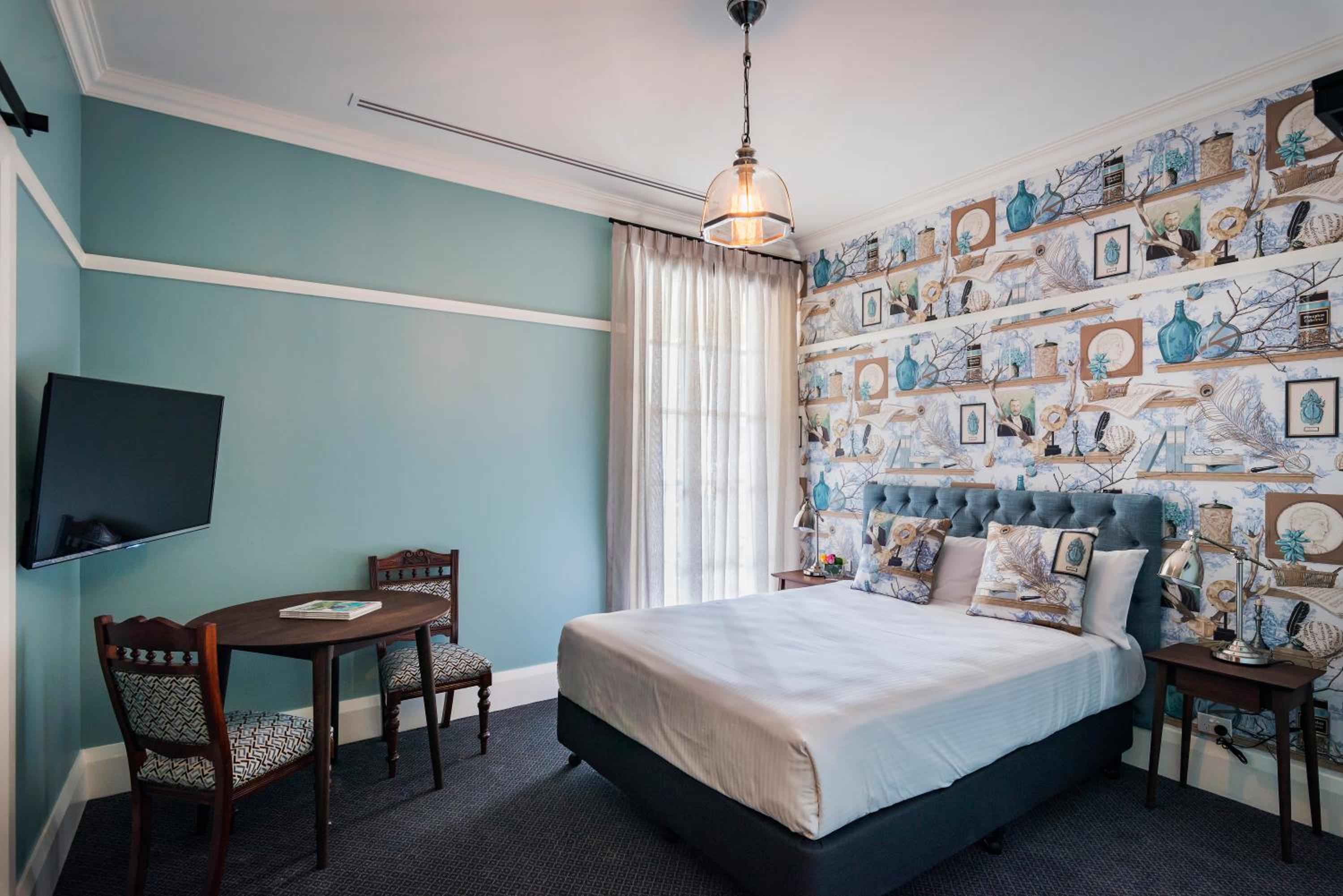 Queen Room