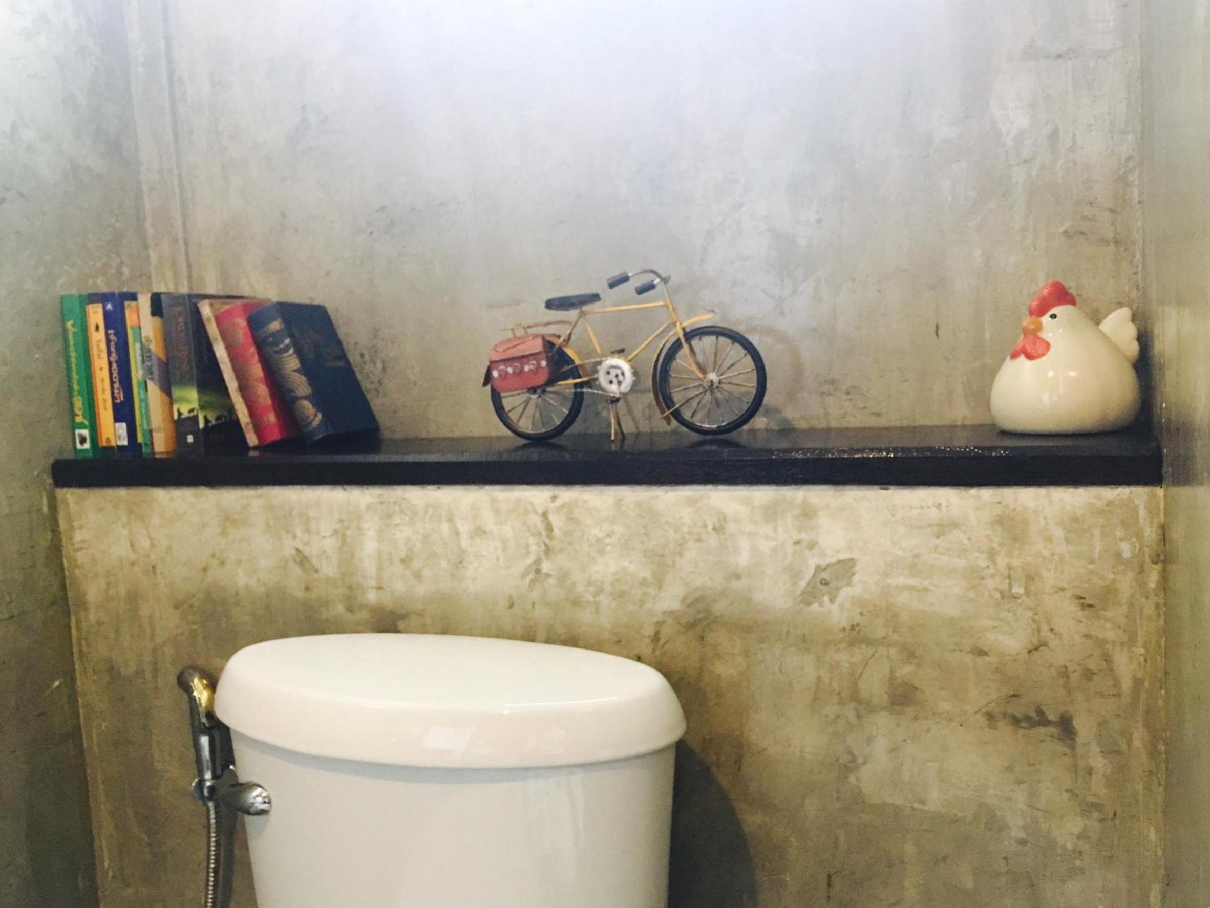 Single Room with Bathroom photo 2