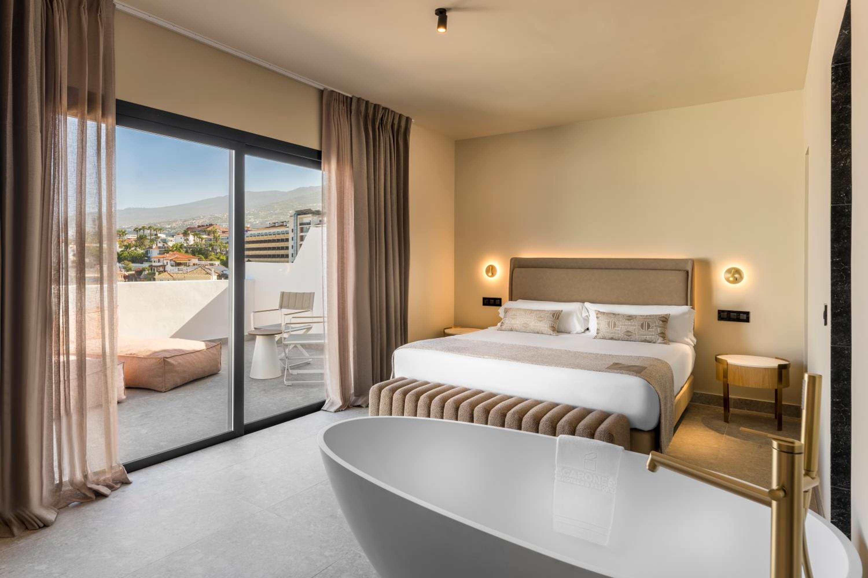 Superior Twin Room with Sea View photo 3