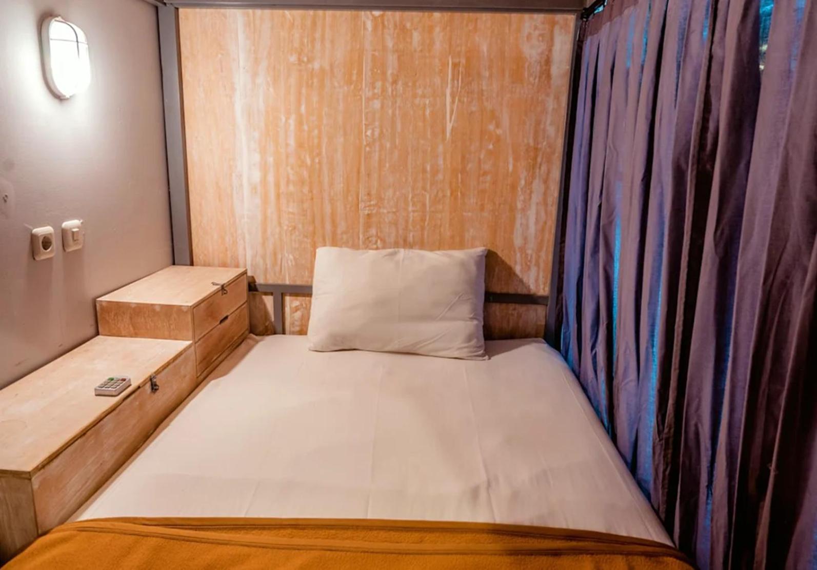 Bunk Bed in Female Dormitory Room   photo 2