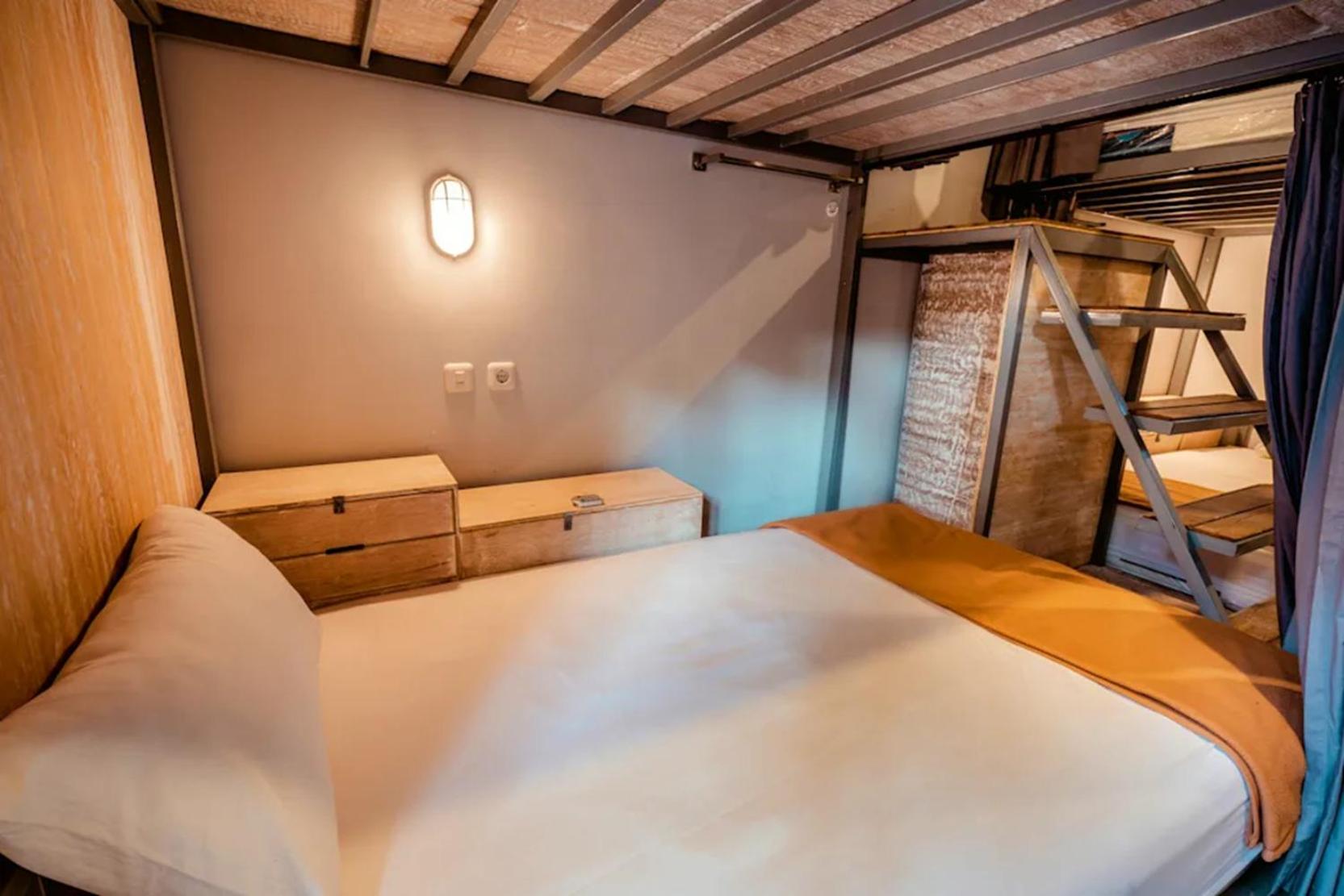 Bunk Bed in Female Dormitory Room   photo 3