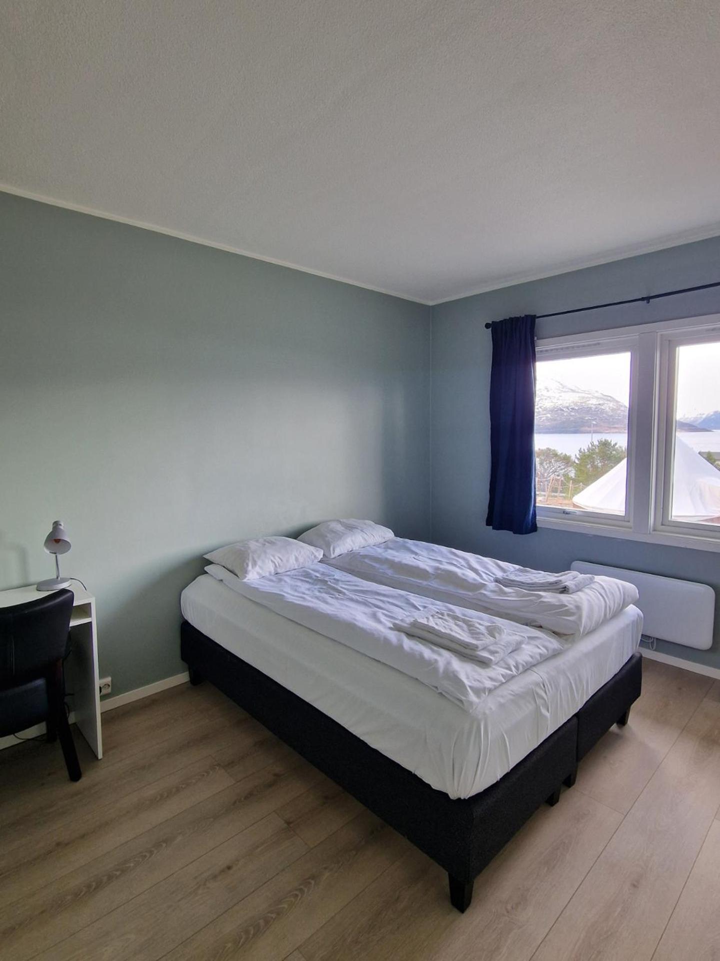 One-Bedroom Suite - Photo 3
