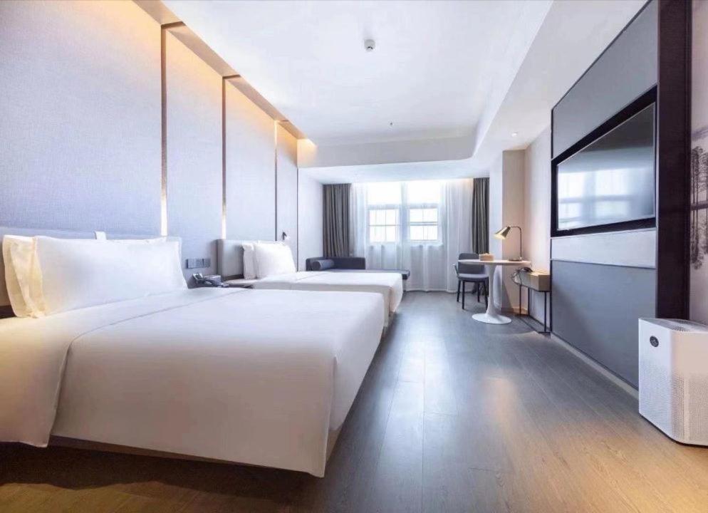 Jimu Family Room with Twin Beds - Photo 2