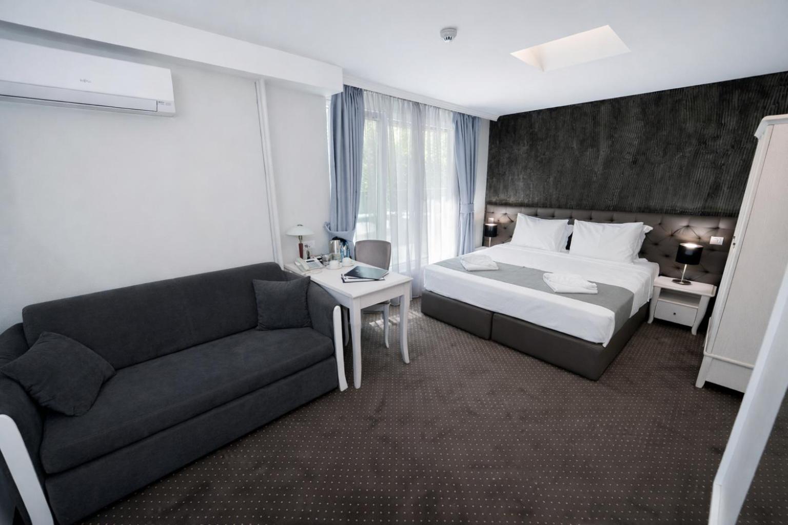 Standard Double or Twin Room with Balcony photo 3