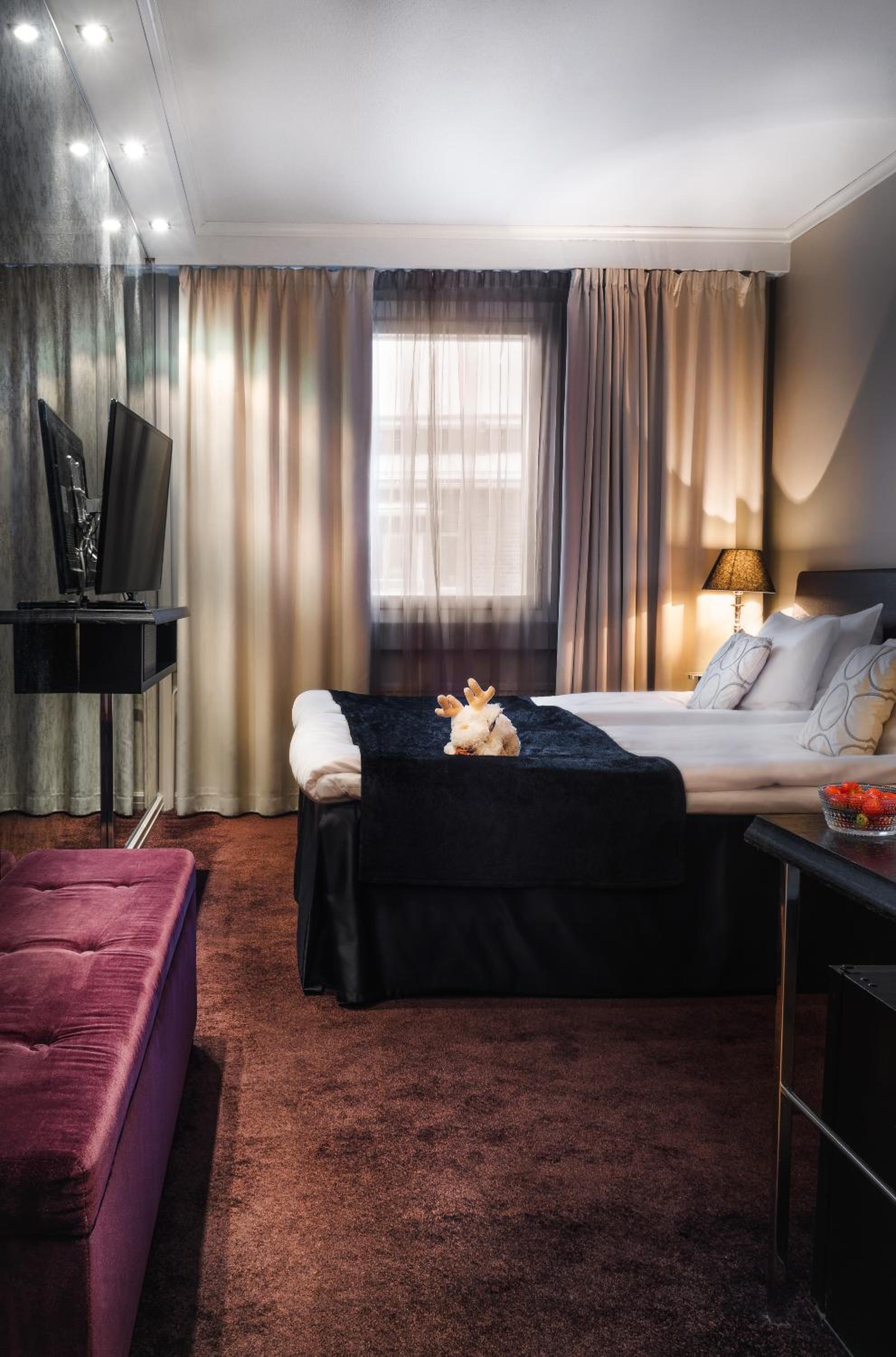 Twin Room - Photo 1