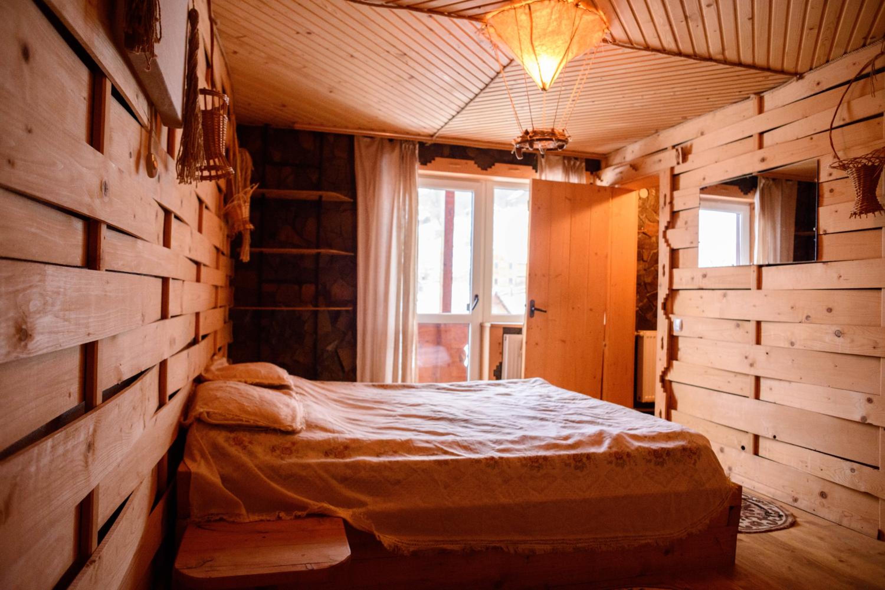 Deluxe Double Room with Shower photo 2