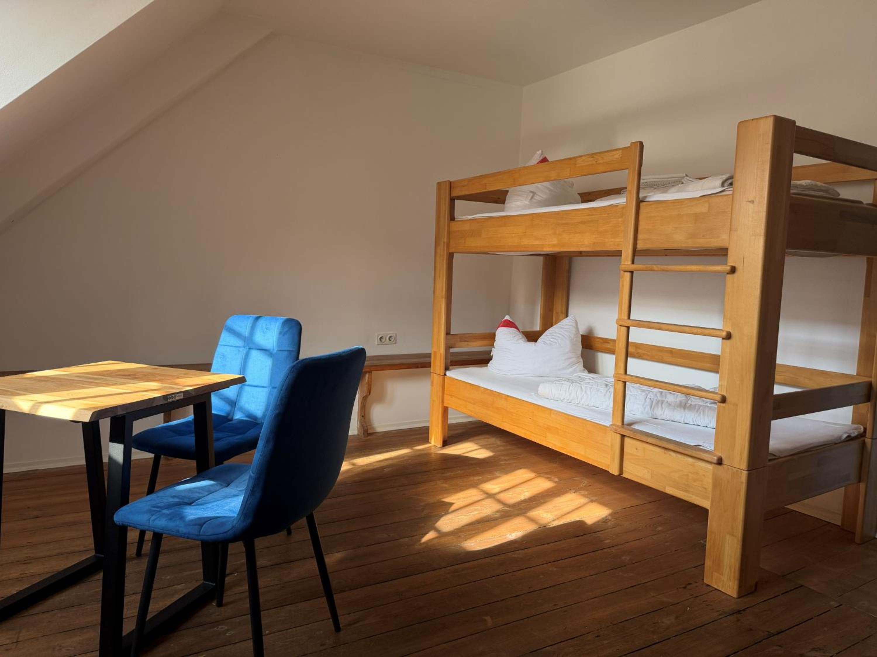 Standard Triple Room - Photo 1