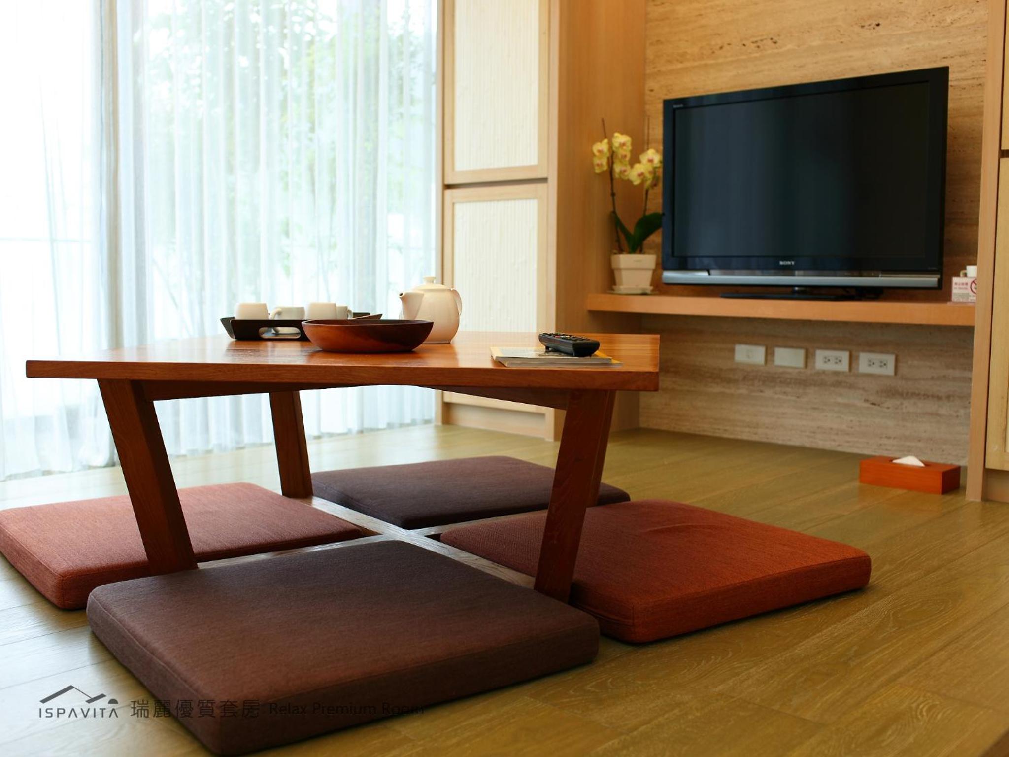 Deluxe Family Suite photo 2