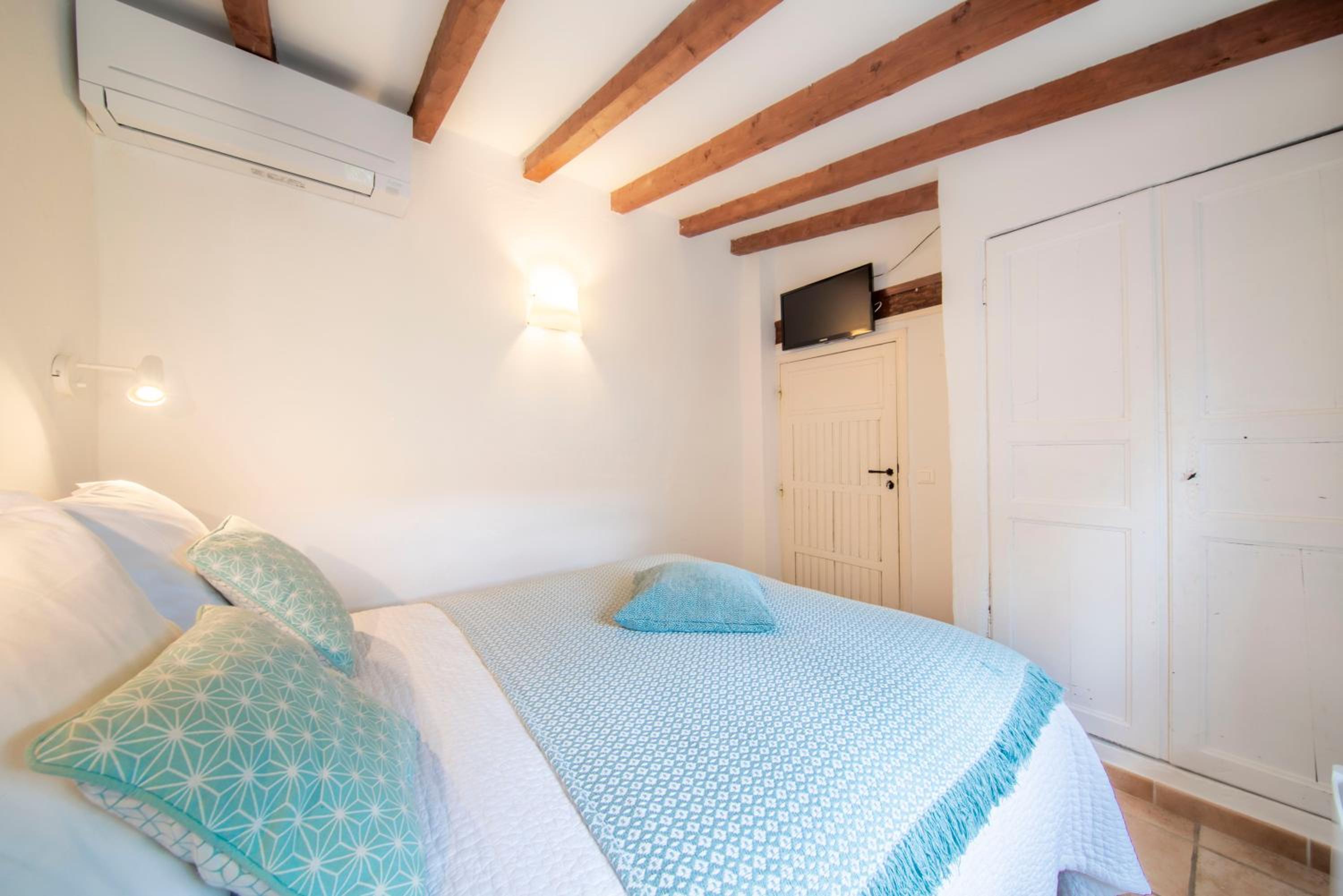 Small Single Room - Photo 7